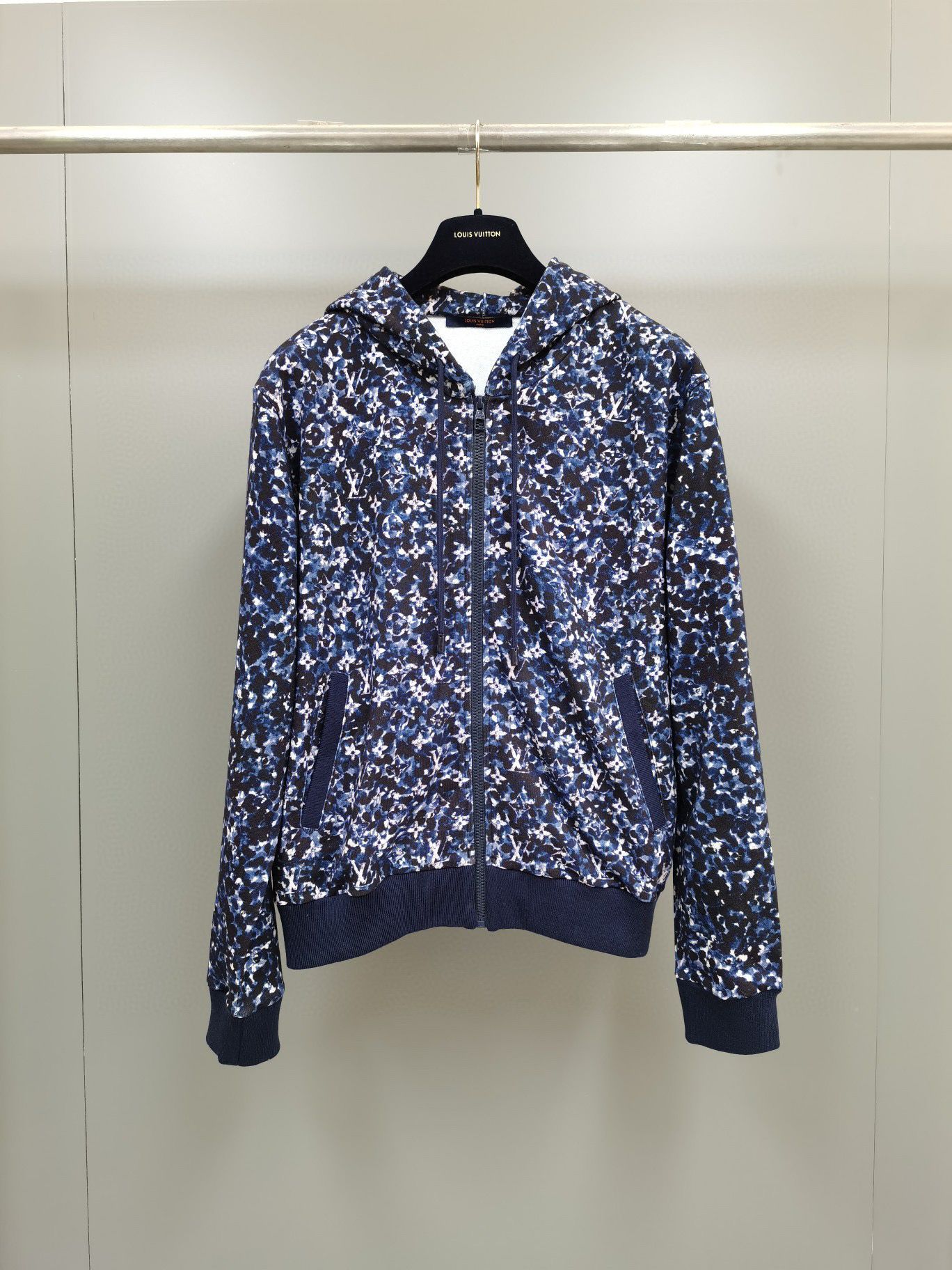 Louis Vuitton Zip Hoodie – SWHO1867