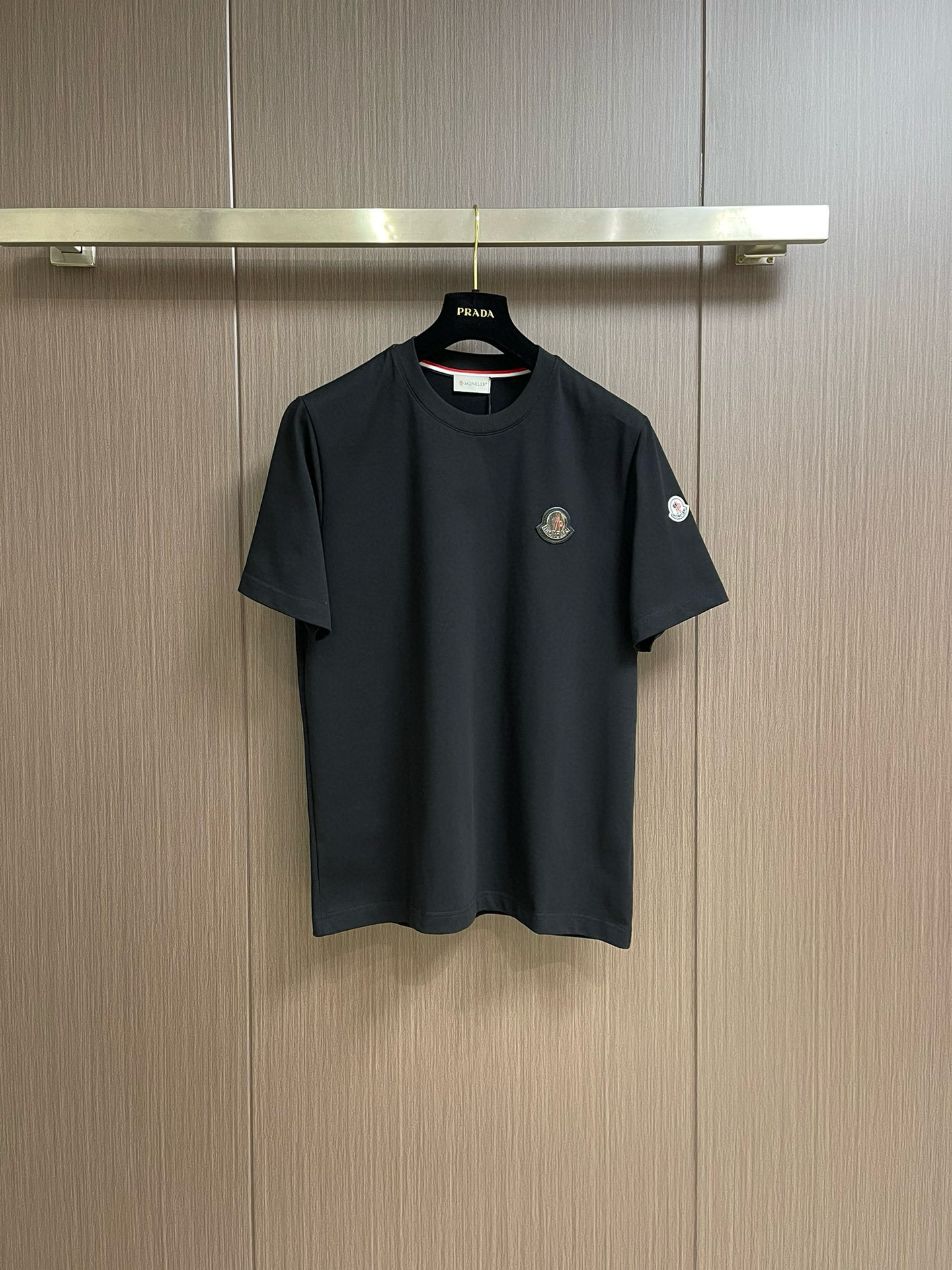Moncler T-Shirt – TSHP3061