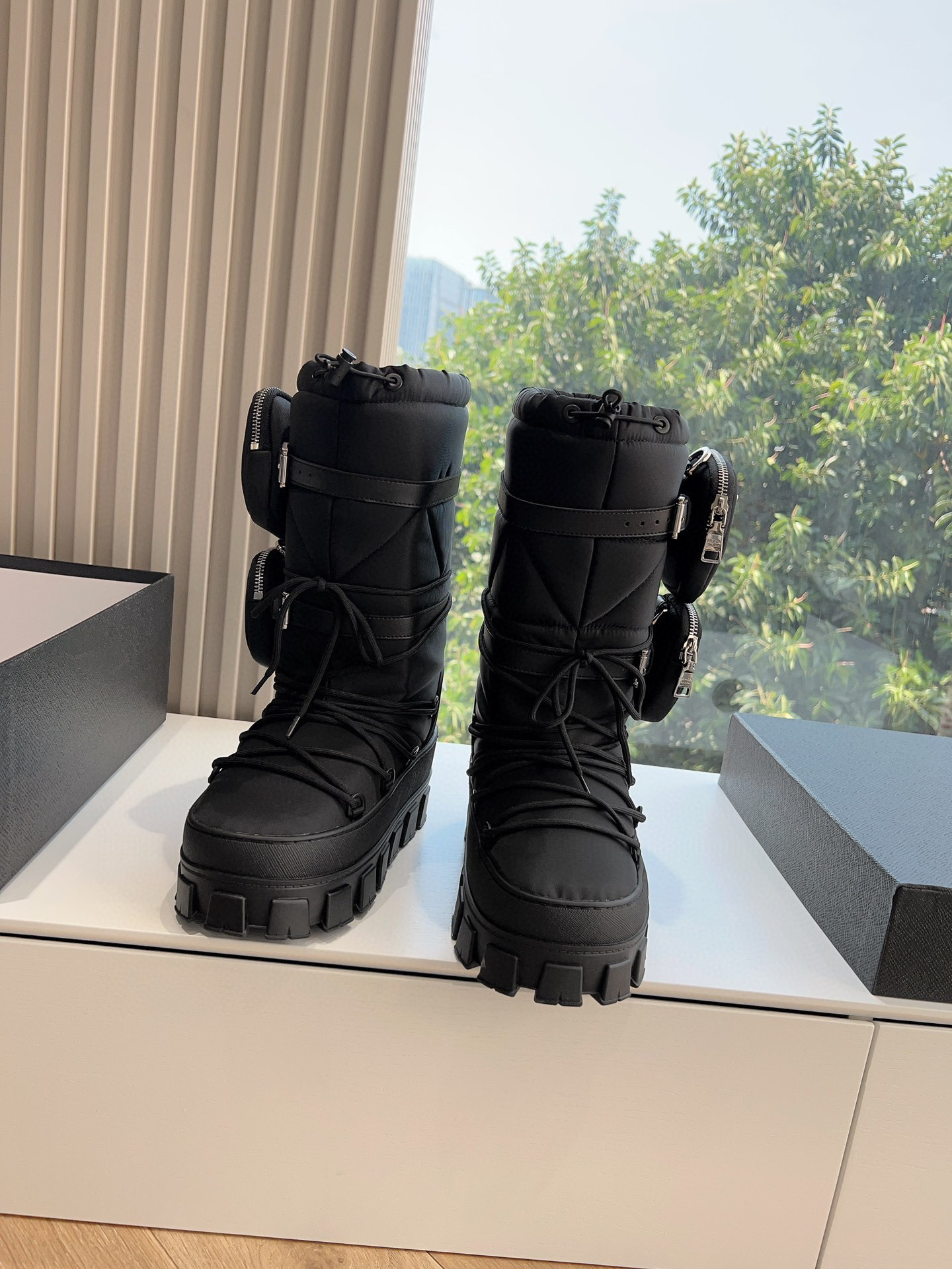 Prada Bots – WPRD1023