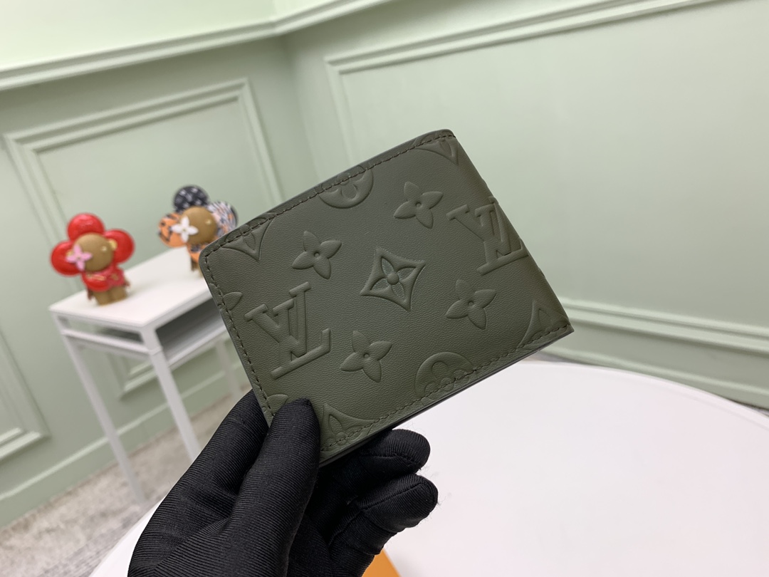 Louis Vuitton Wallet – MWLT1052