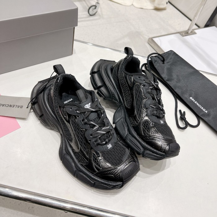 3XL Sneaker – BLNC1131
