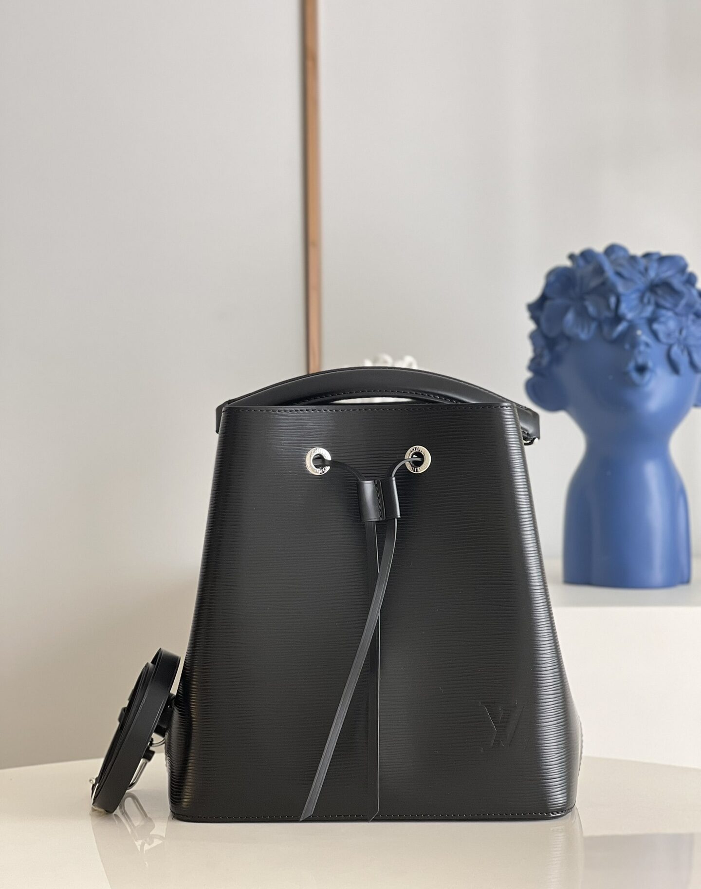 Louis Vuitton Shoulder Bag – LVSH1070