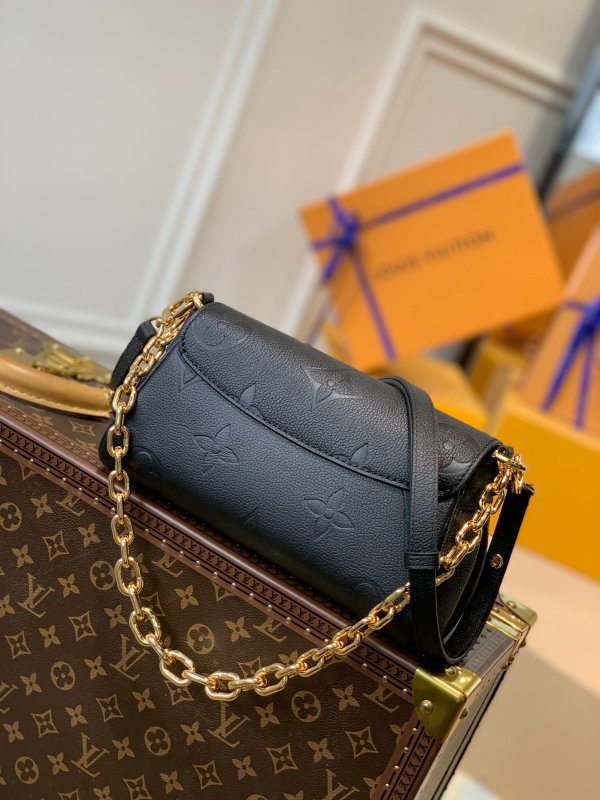 Louis Vuitton Shoulder Bag – LVSH1136