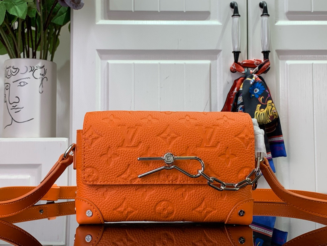 Louis Vuitton Bag – BBMC1067