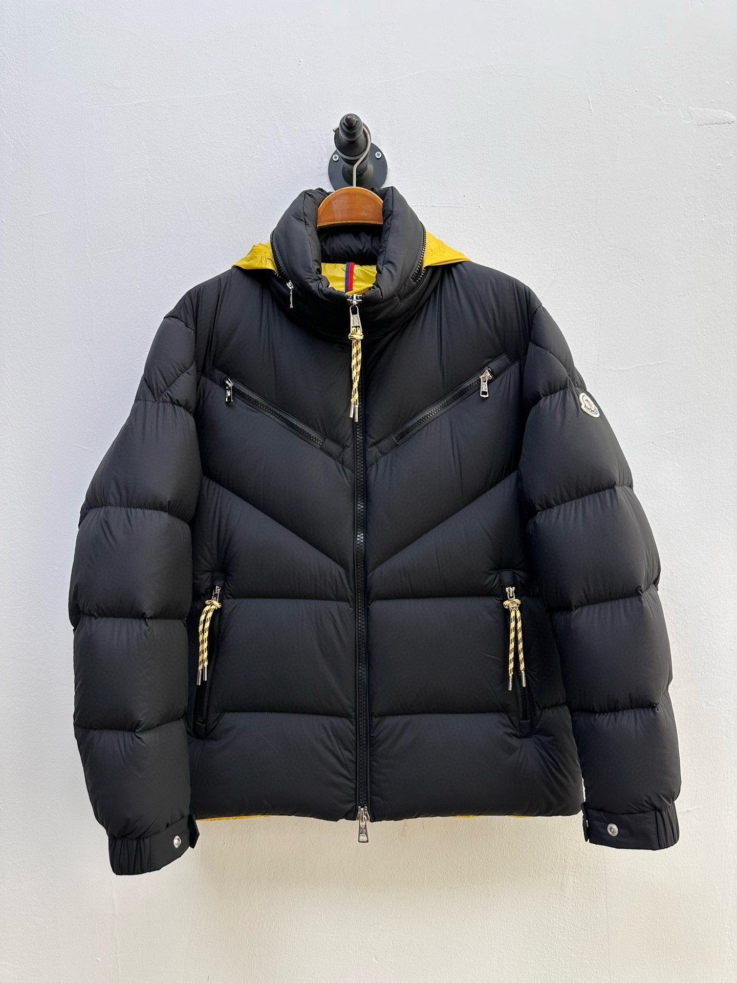 Moncler Jacket – CJKT1744