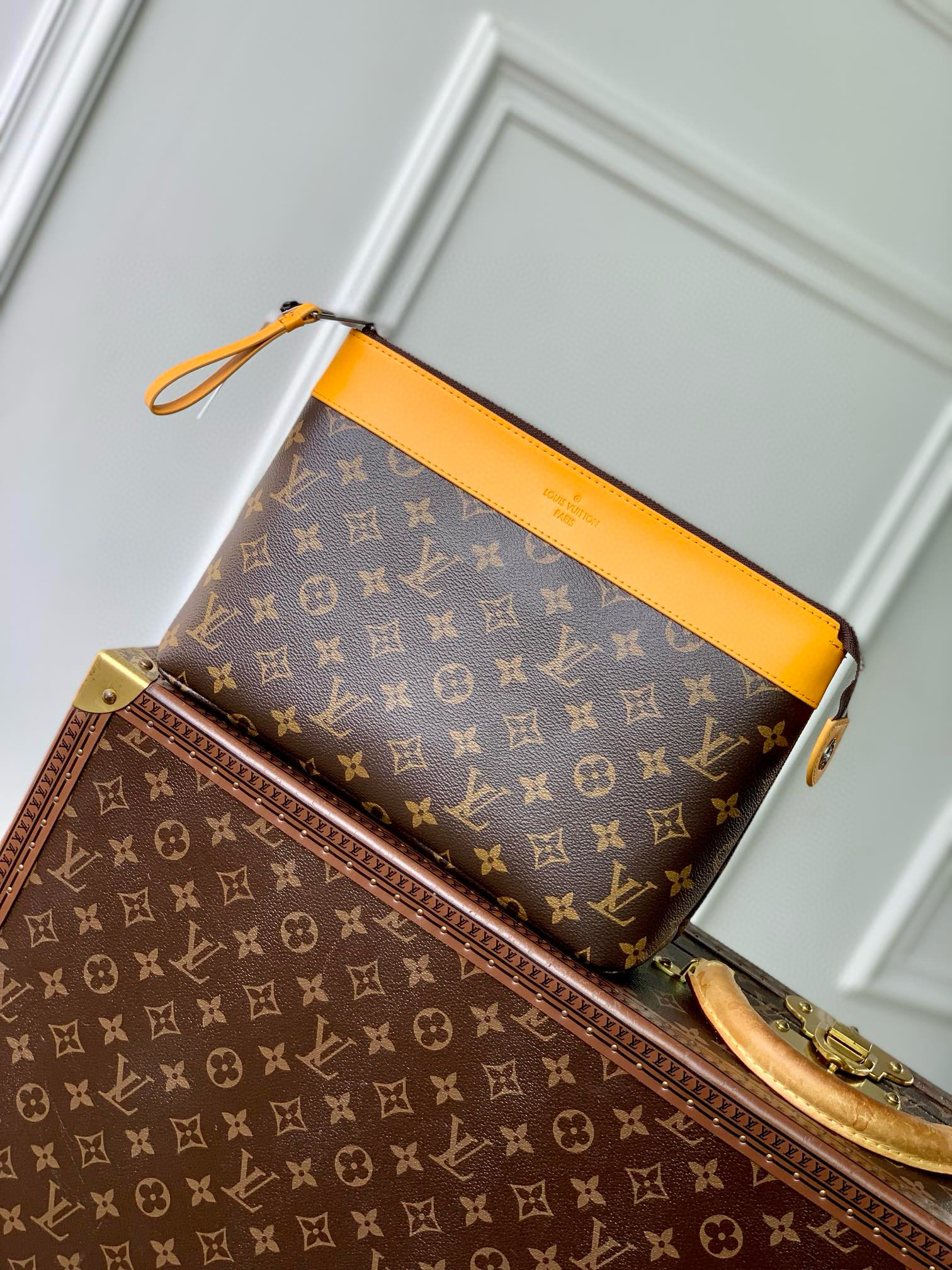 Louis Vuitton Pouch – BHPH1052