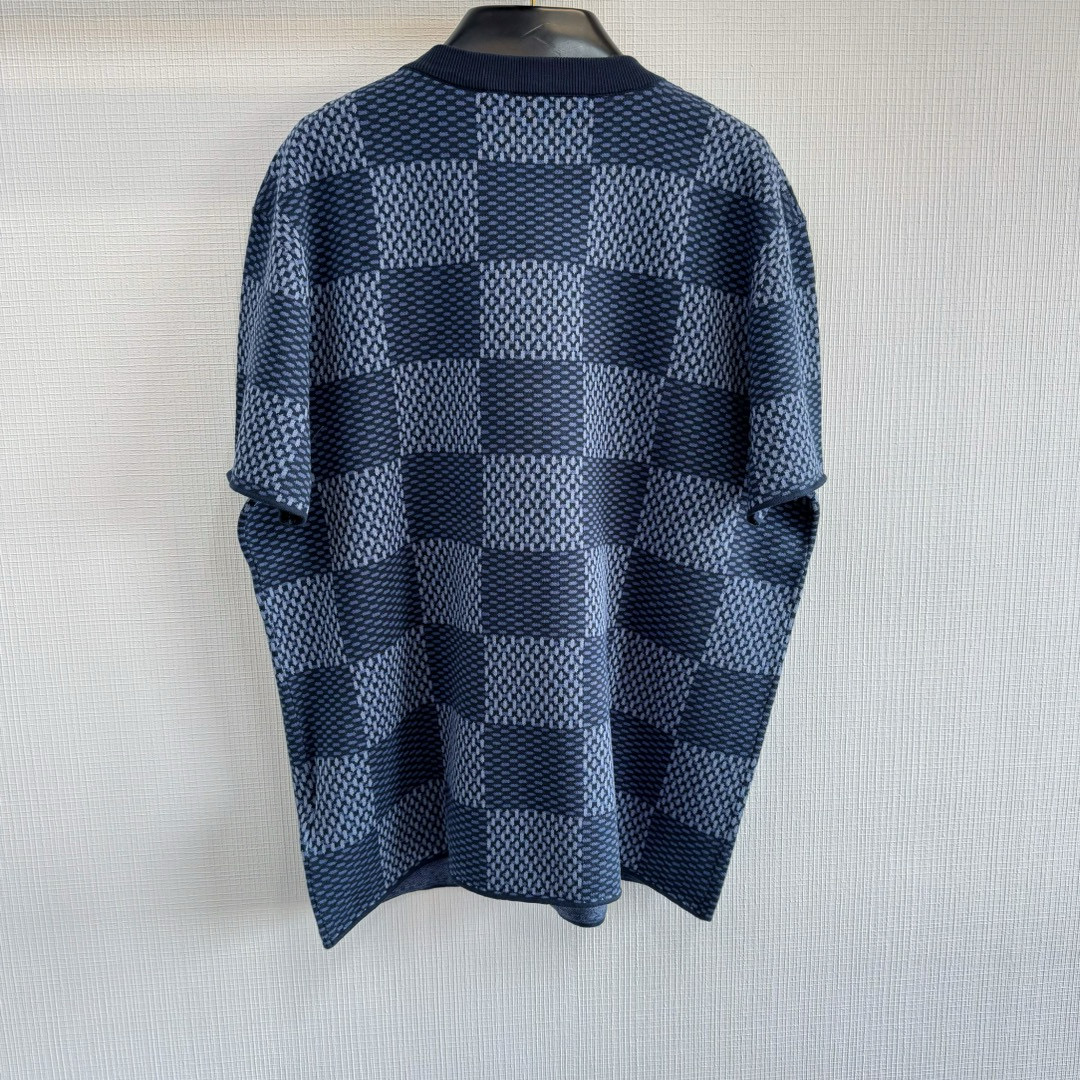 Louis Vuitton T-Shirt – TSHP3039
