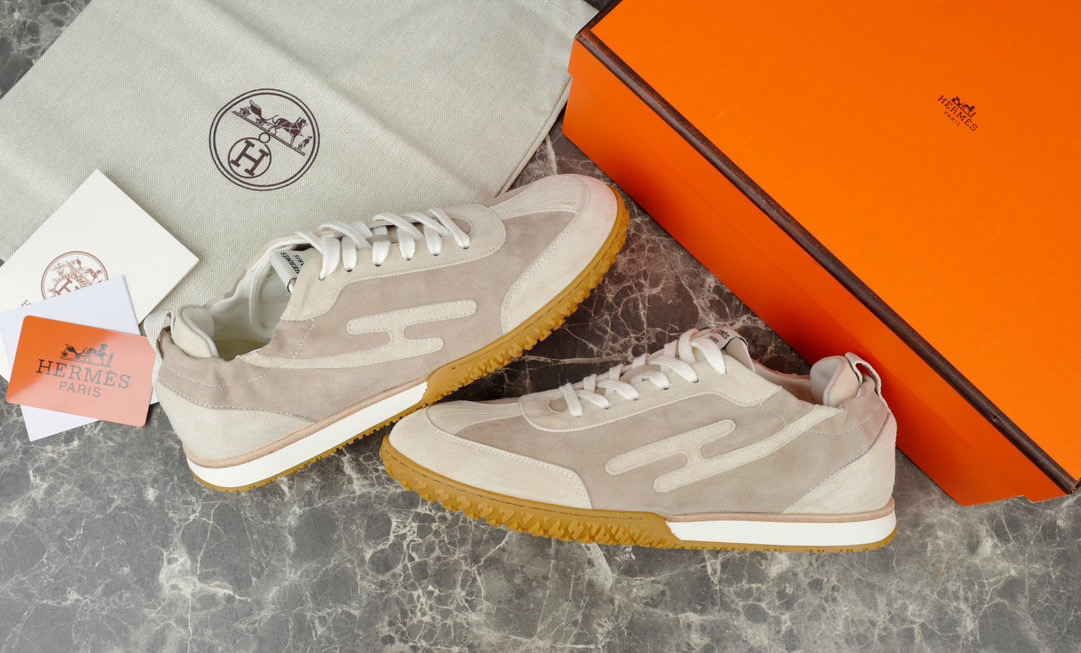 Hermes Sneaker – HRMS1043