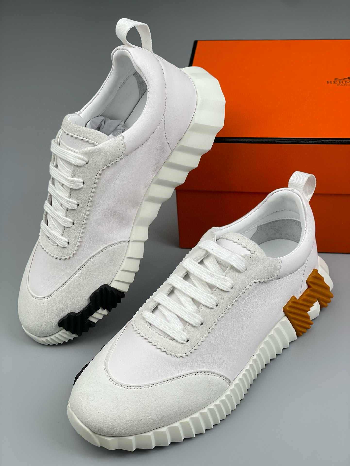 Hermes Sneaker – HRMS1023