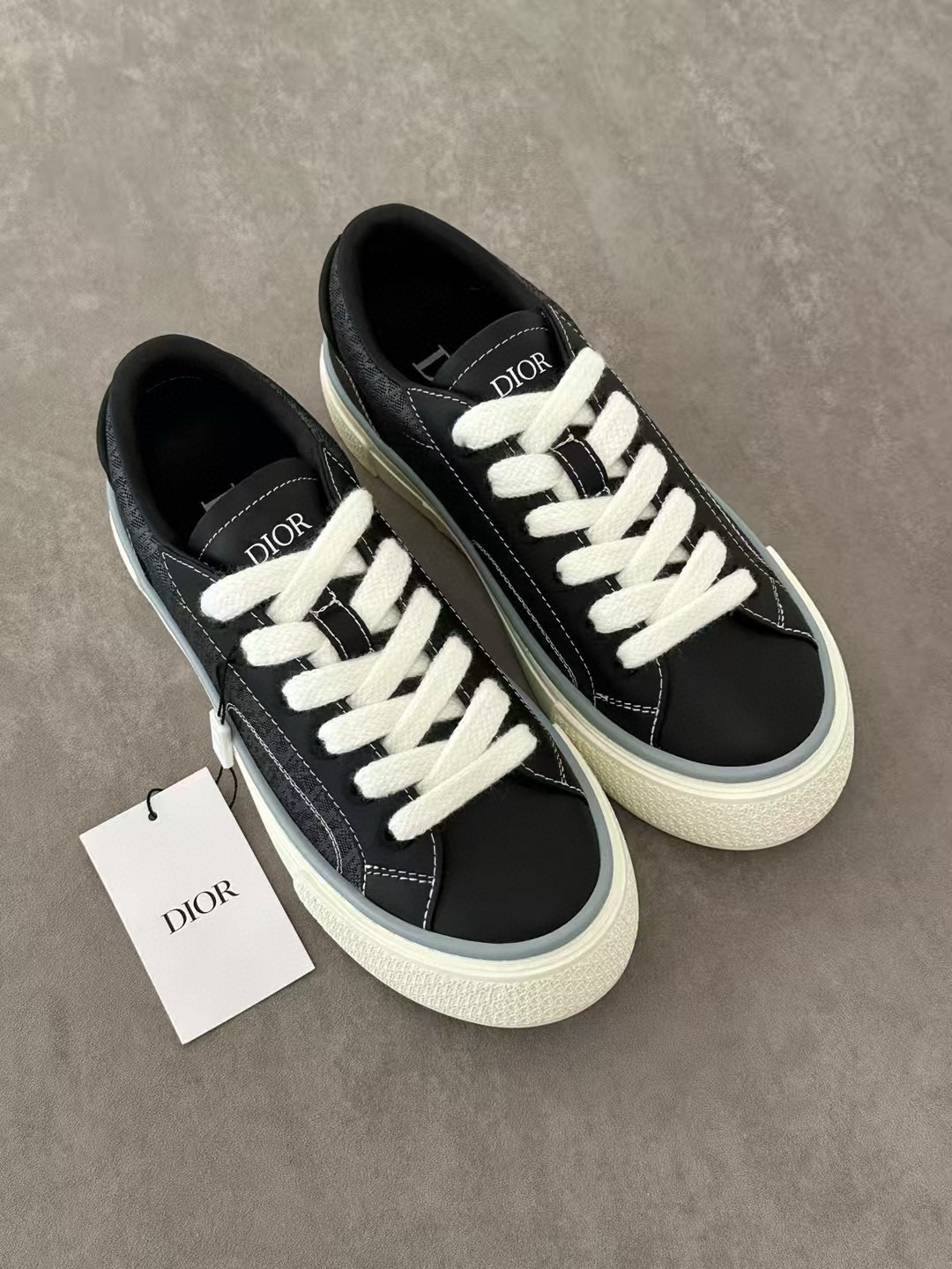 Dior B33 Sneaker – DIOR1329