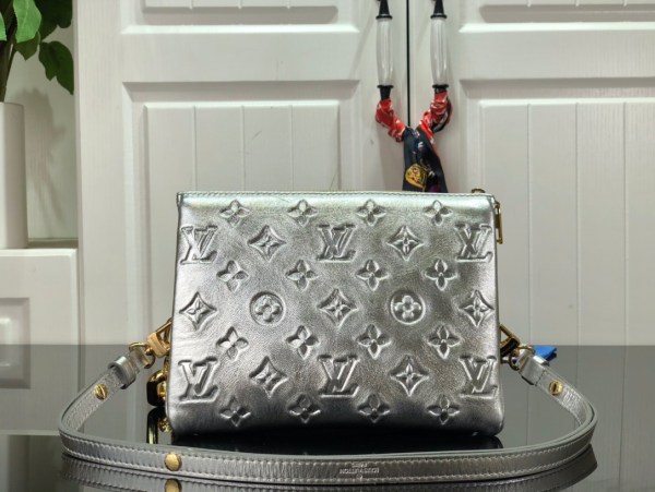 Louis Vuitton Shoulder Bag – LVSH1132