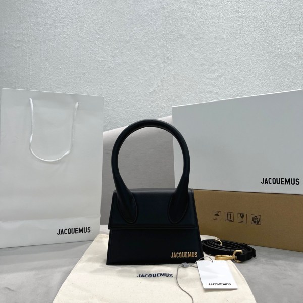 Jacquemus Medium Bag – JACQ1026