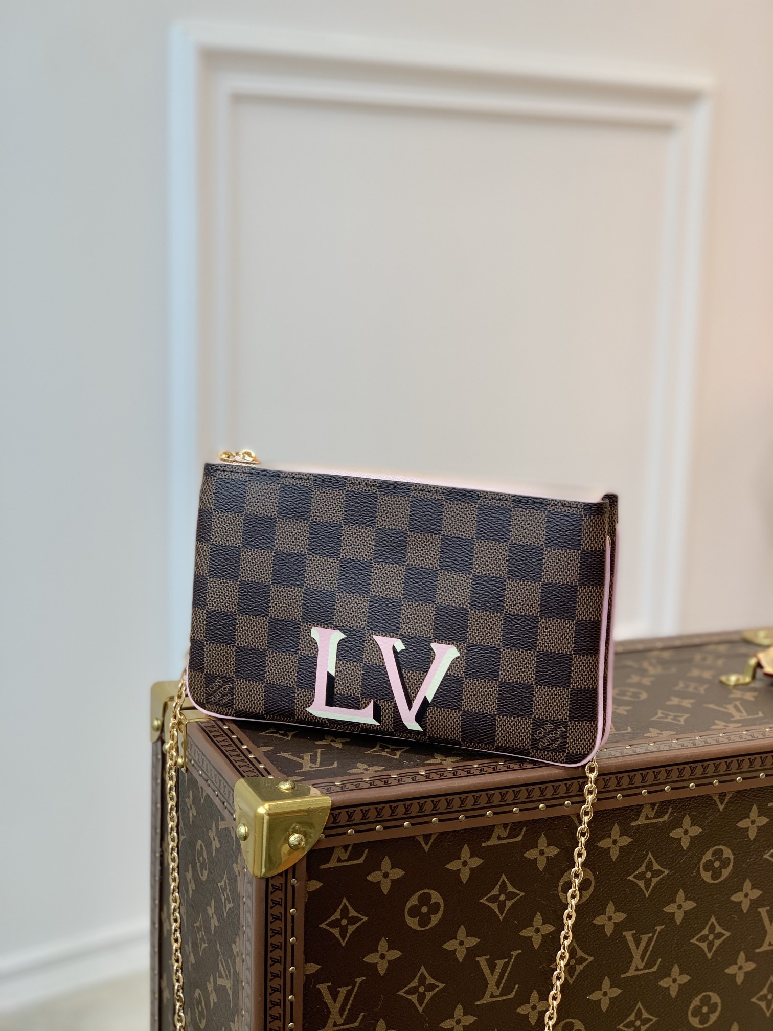 Louis Vuitton Shoulder Bag – LVSH1015