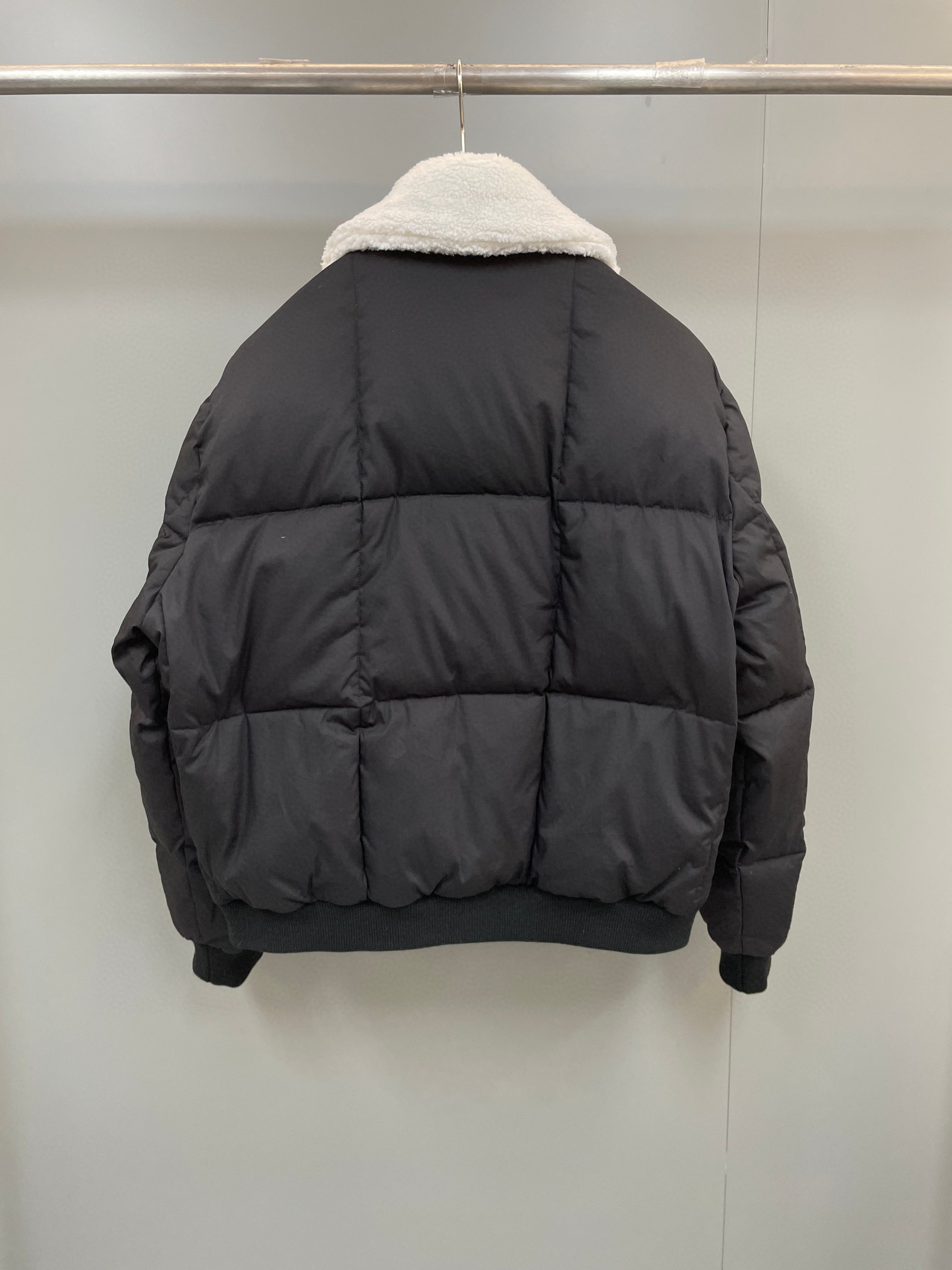 Prada Jacket – CJKT1543