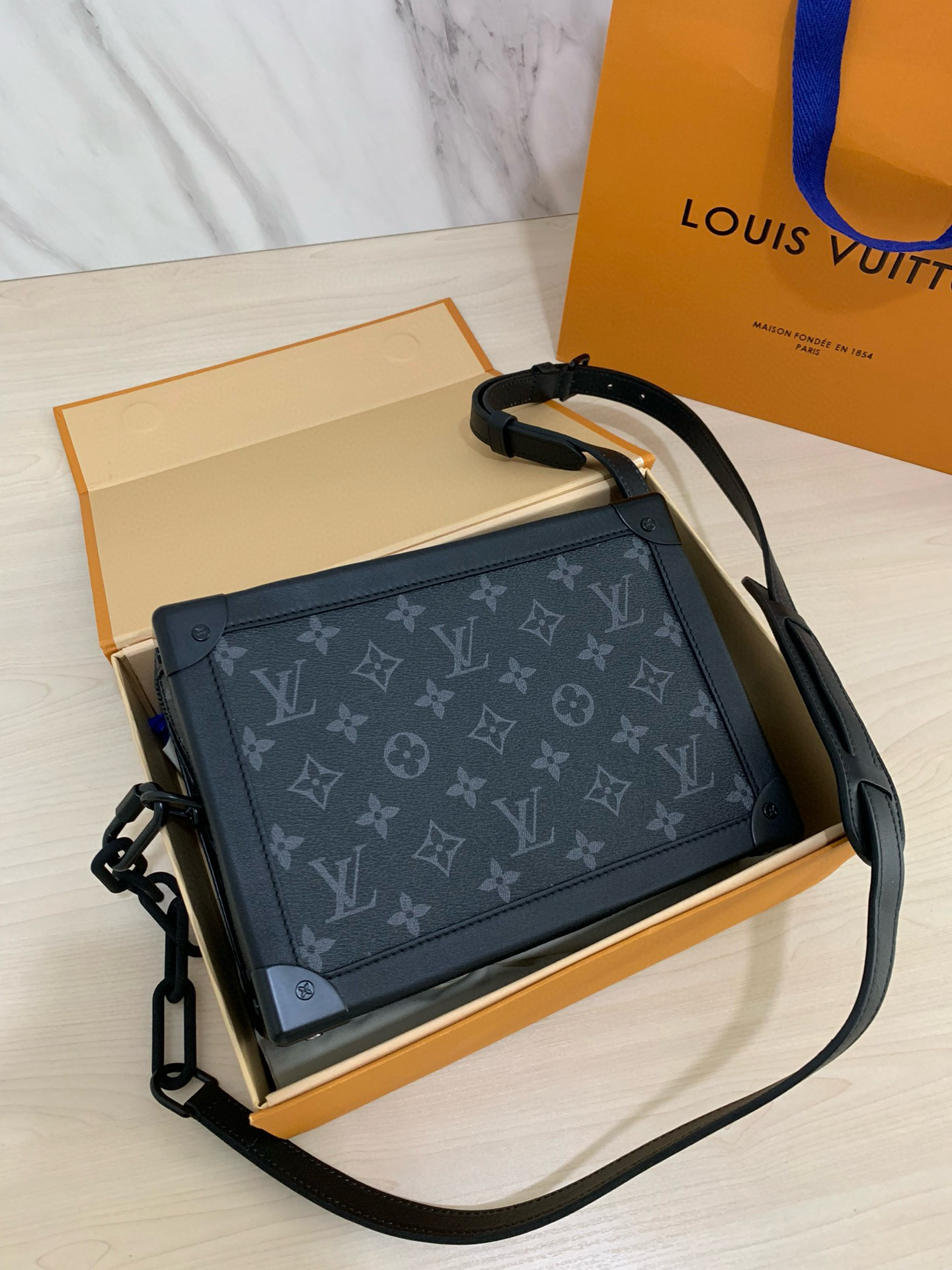 Louis Vuitton Bag – BBMC1016