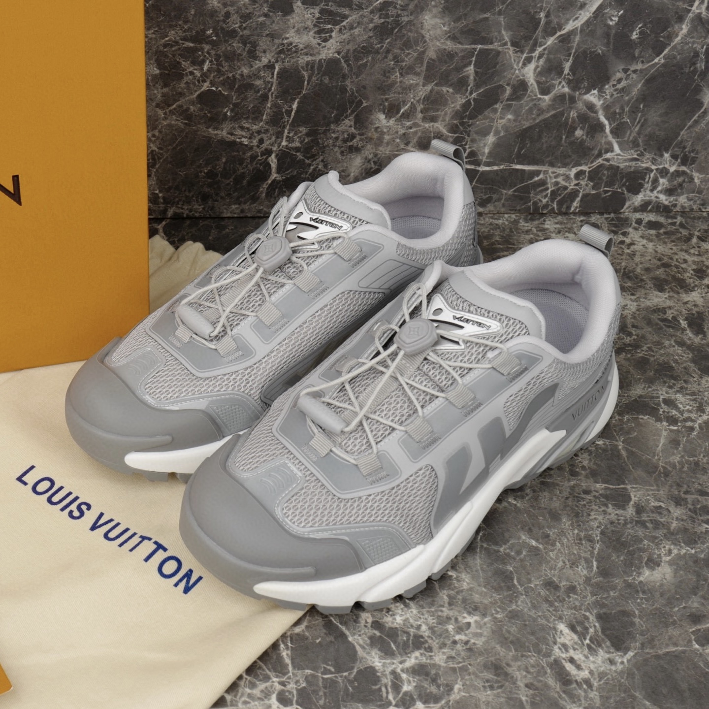 Louis Vuitton Sneaker – LSVT1488