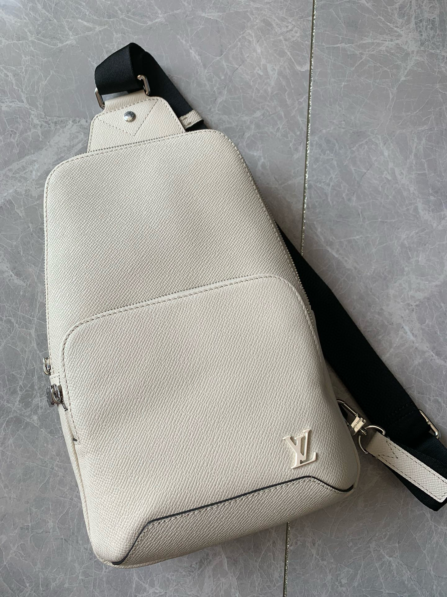Louis Vuitton Bag – BBMC1060