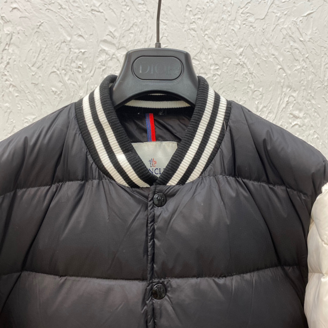 Moncler Jacket – CJKT1059