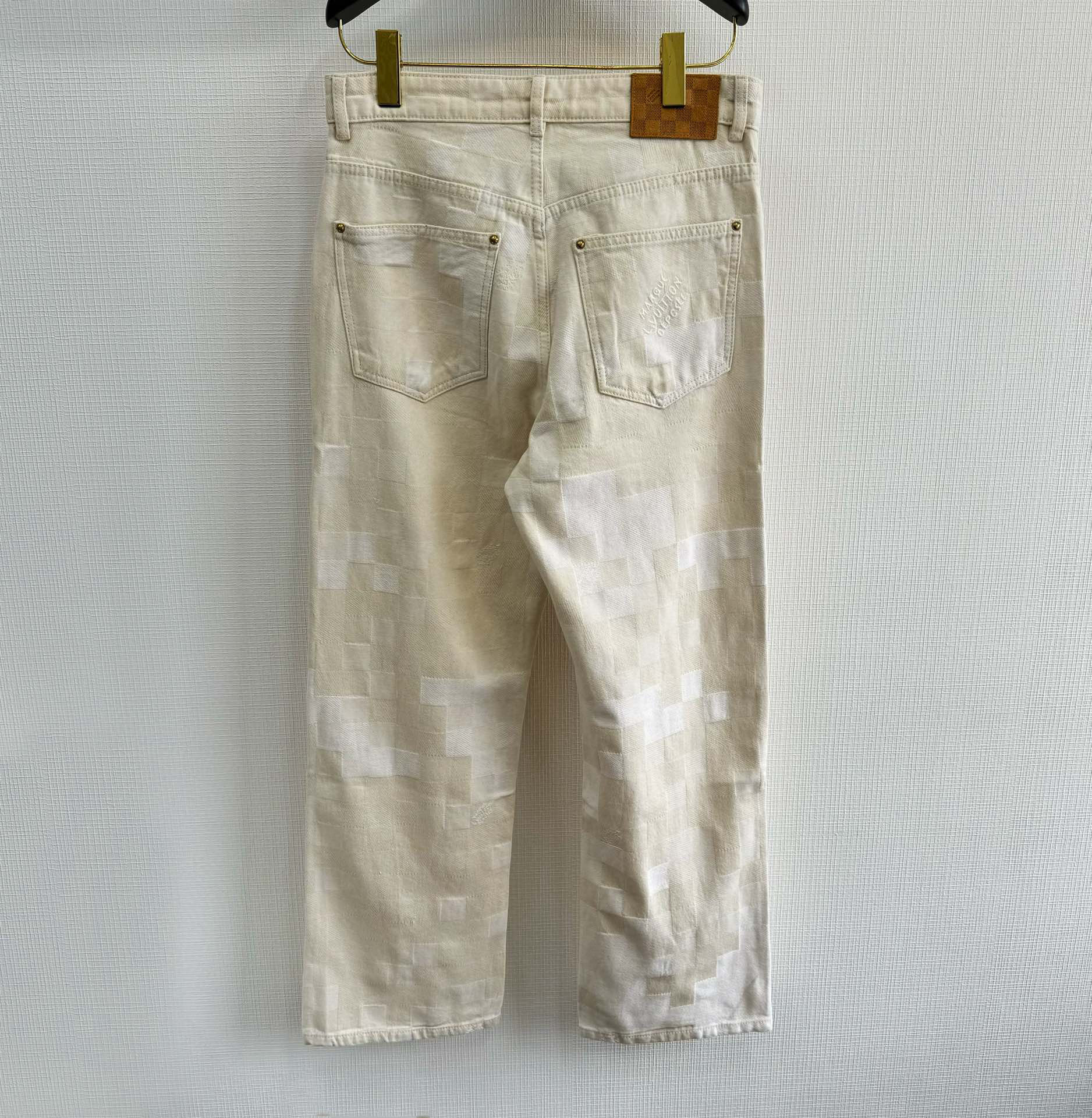 Louis Vuitton Jeans – JEPA1240