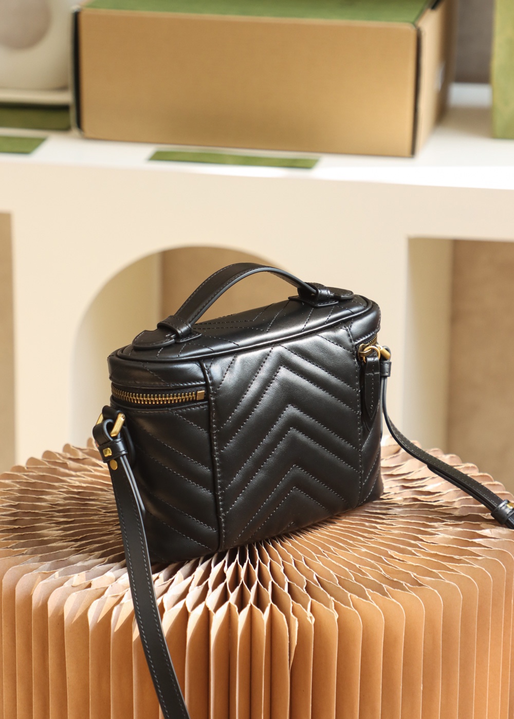 Gucci Shoulder Bag – GUSB1144