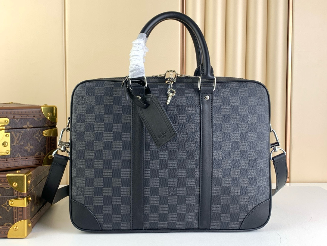 Louis Vuitton Business Bag – BGOT1006