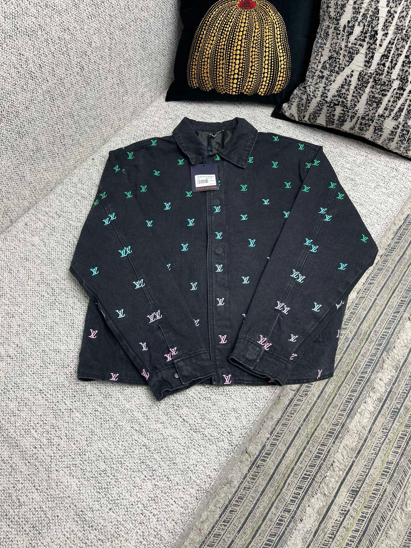 Louis Vuitton Denim Jacket – VEJK1142