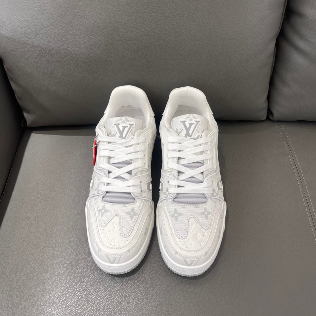 Louis Vuitton Sneaker – LSVT1211