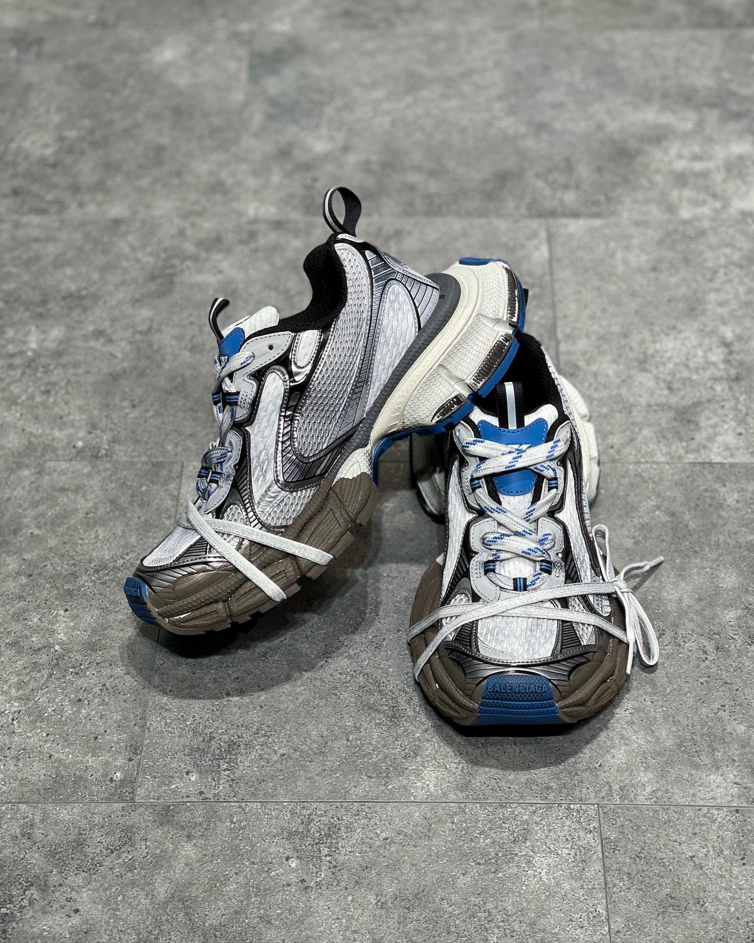 3XL Sneaker – BLNC1161
