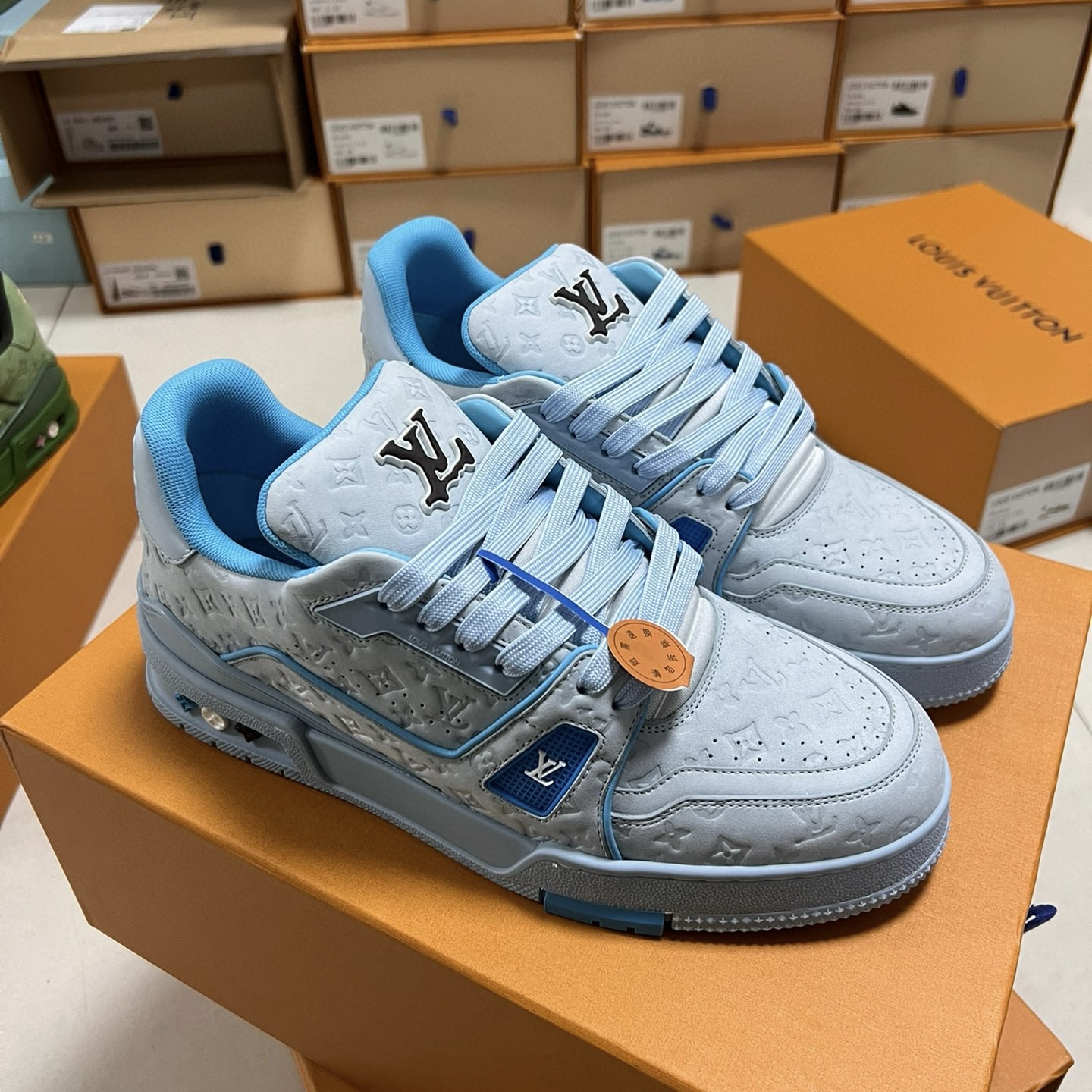 Louis Vuitton Sneaker – LSVT1347