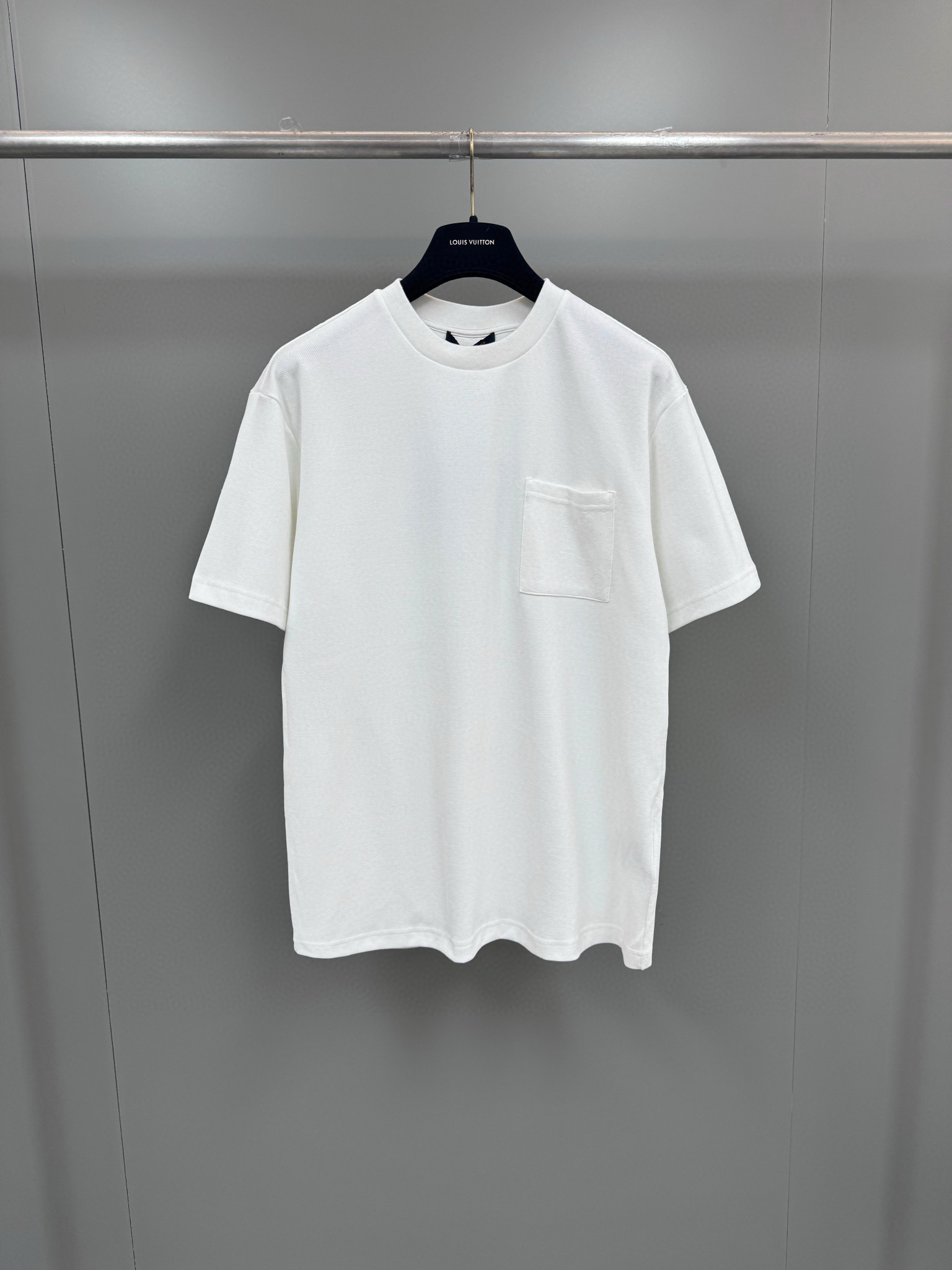 Louis Vuitton T-Shirt – TSHP2768