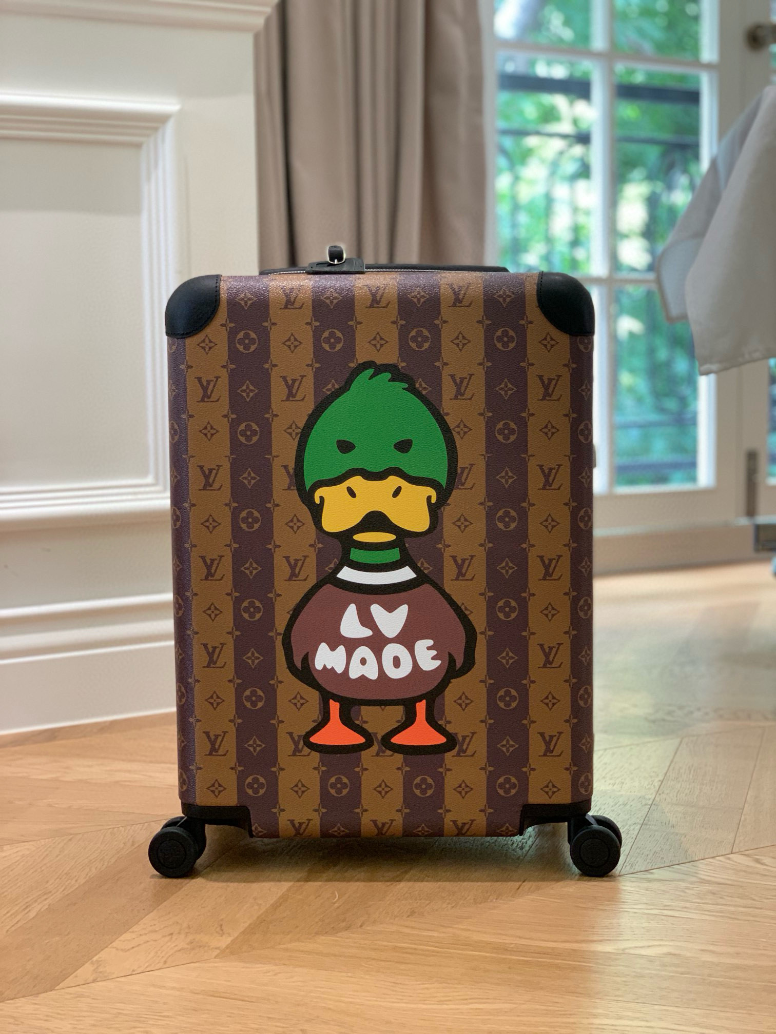 Louis Vuitton Suitcase – BGSC1017