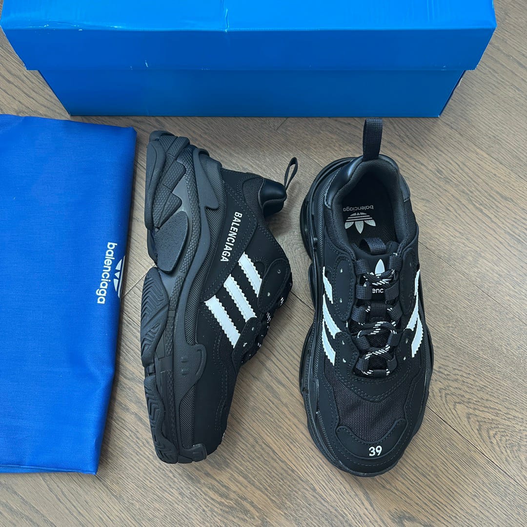 Balenciaga x Adidas Triple S – BLNC1122