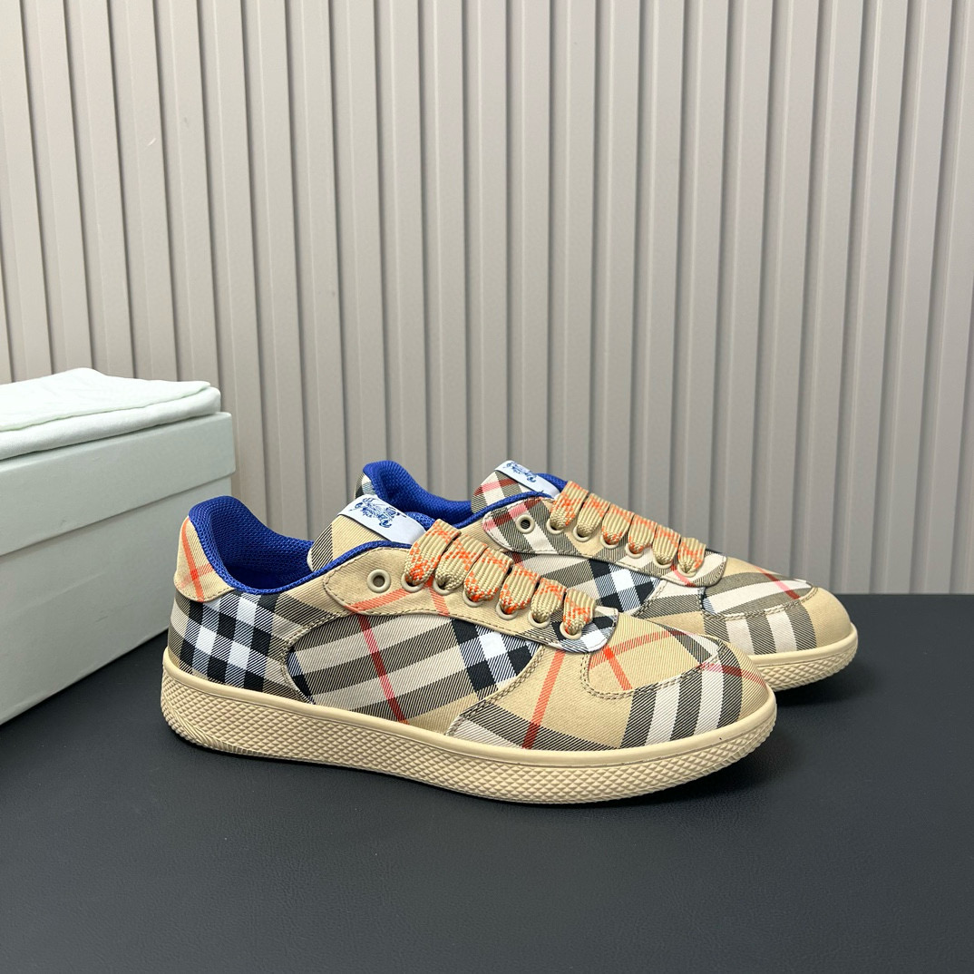 Burberry Sneaker – BBRY1042