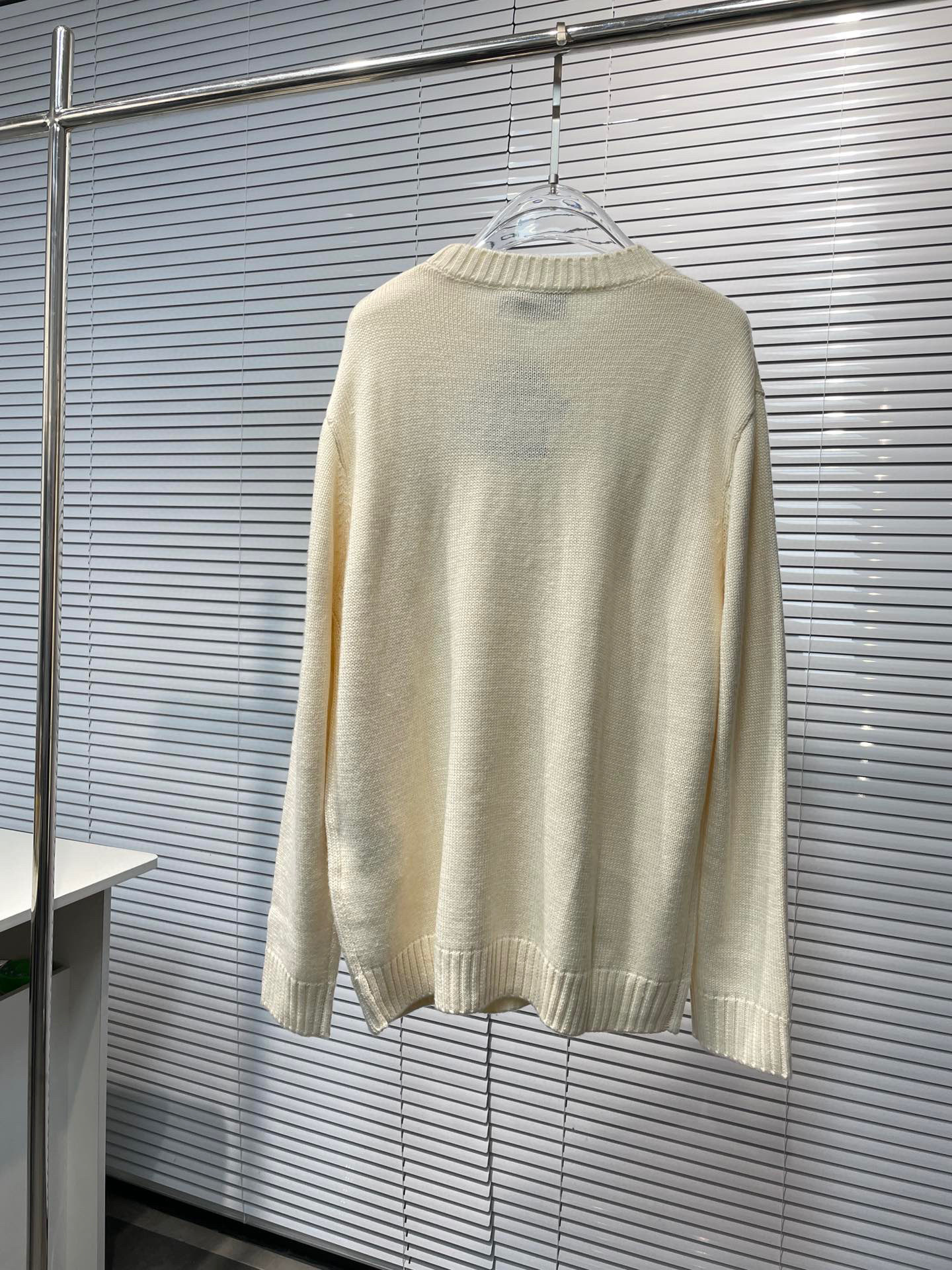 Prada Sweater – SWHO1983