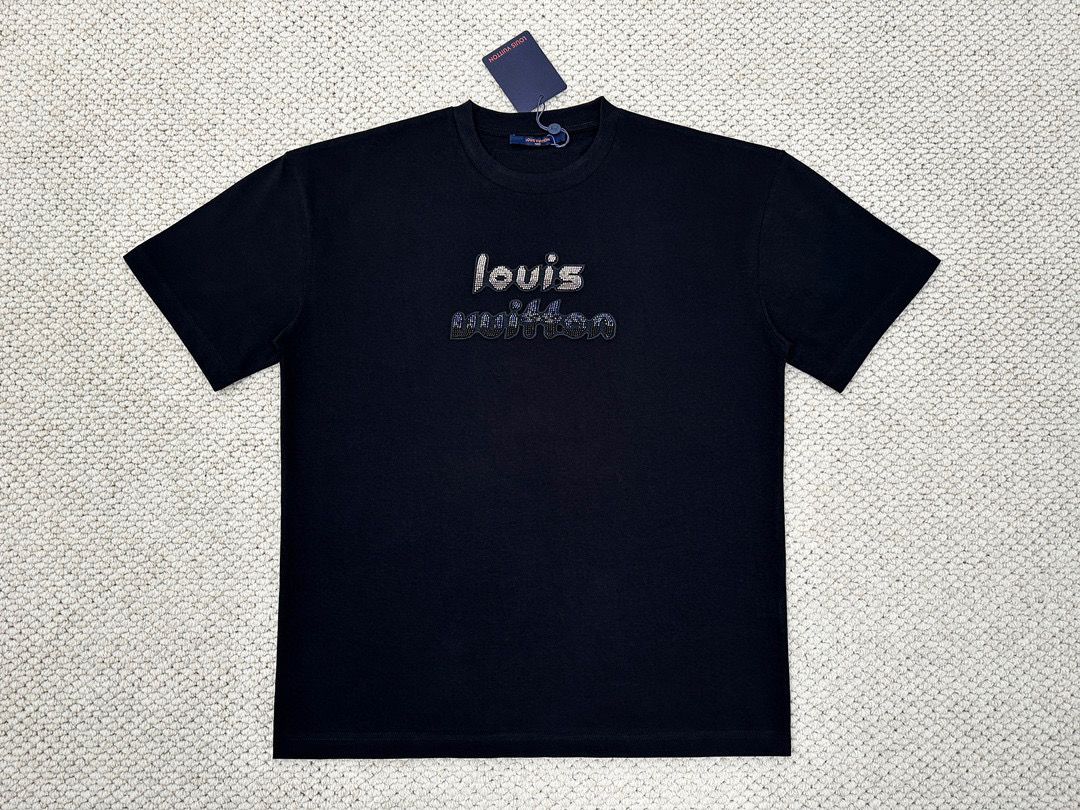 Louis Vuitton T-Shirt – TSHP2272