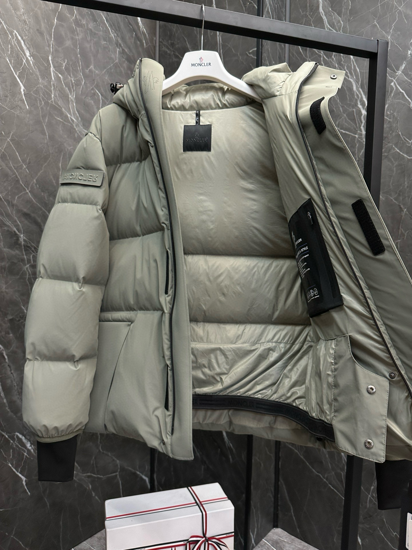Moncler Jacket – CJKT1728