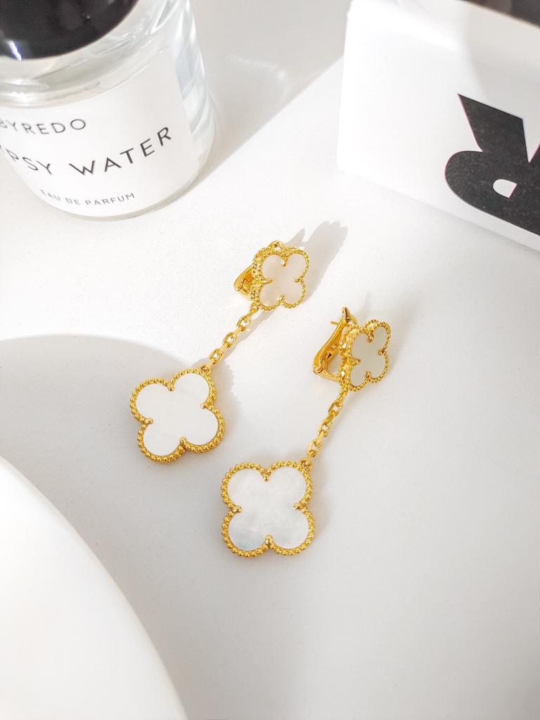 Van Cleef & Arpels Earrings – JWWM1055
