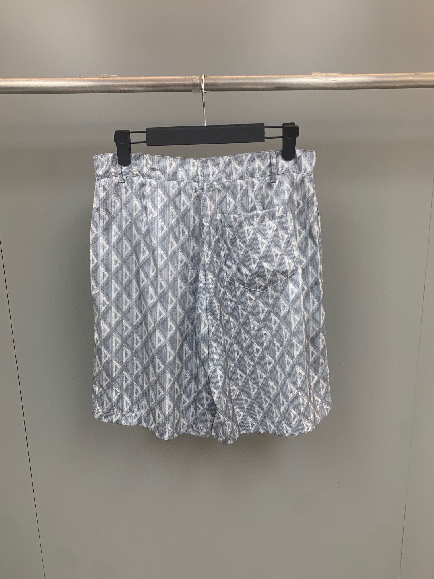 Dior Short – TRJT1072