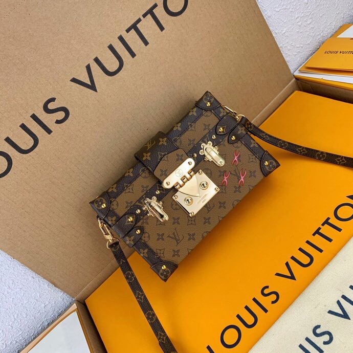 Louis Vuitton Shoulder Bag – LVSH1160