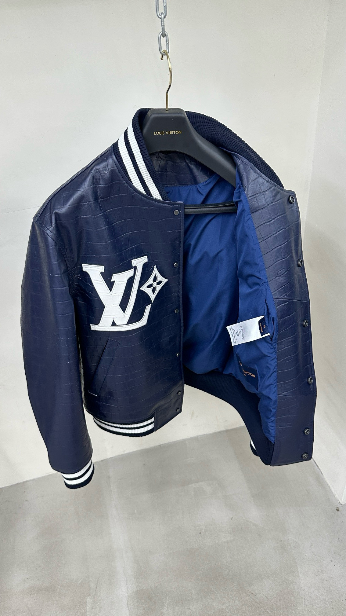Louis Vuitton Jacket – CJKT1606