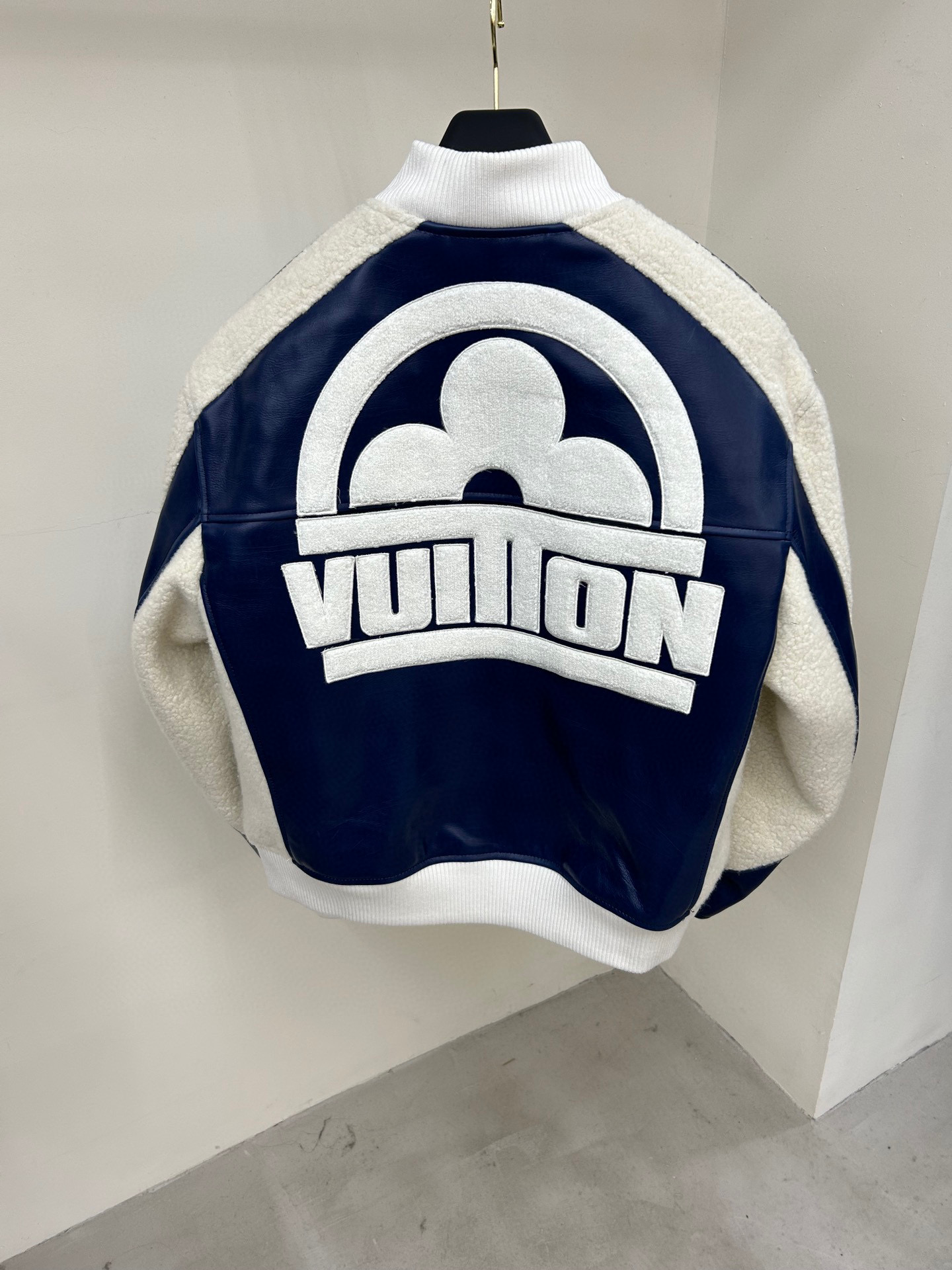 Louis Vuitton Leather Jacket – CJKT1434