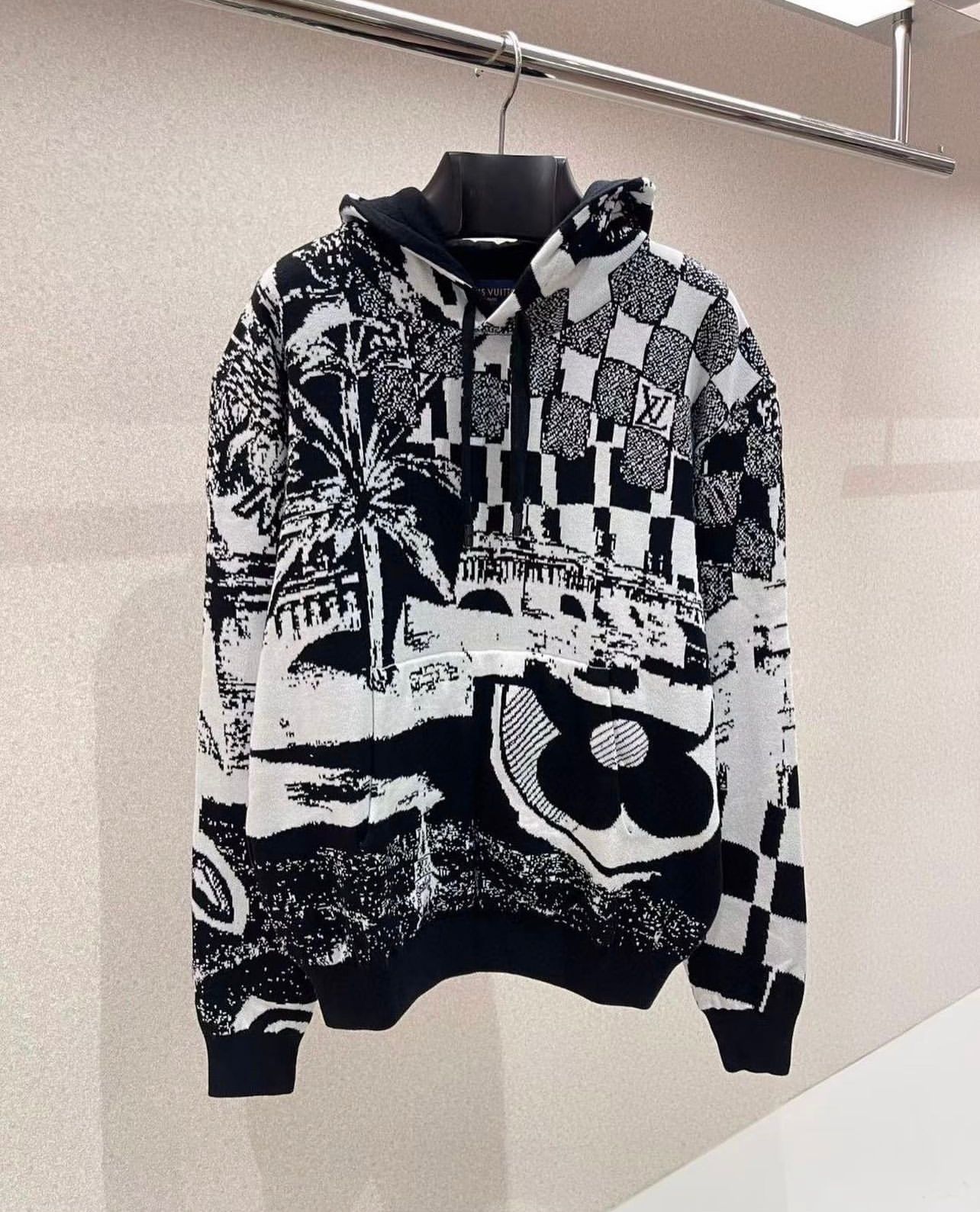 Louis Vuitton Hoodie – SWHO1845