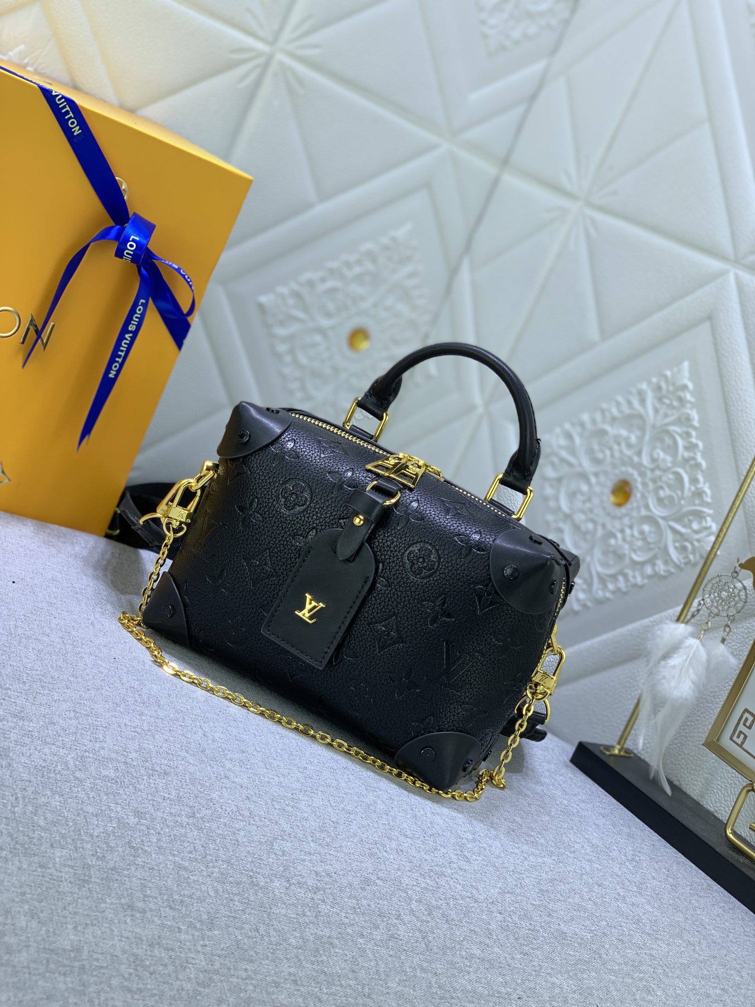 Louis Vuitton Shoulder Bag – LVSH1178