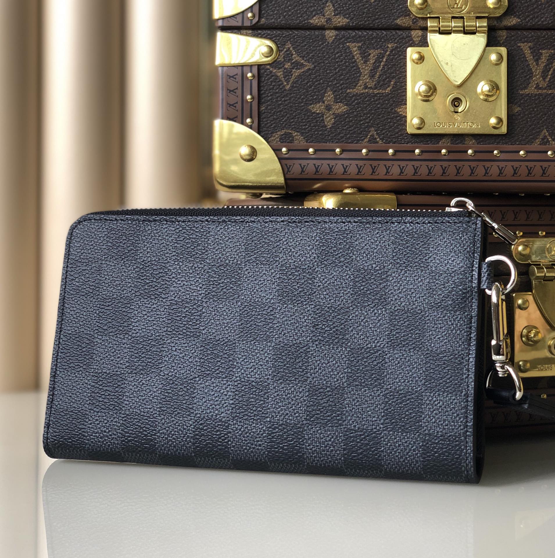Louis Vuitton Wallet – MWLT1008