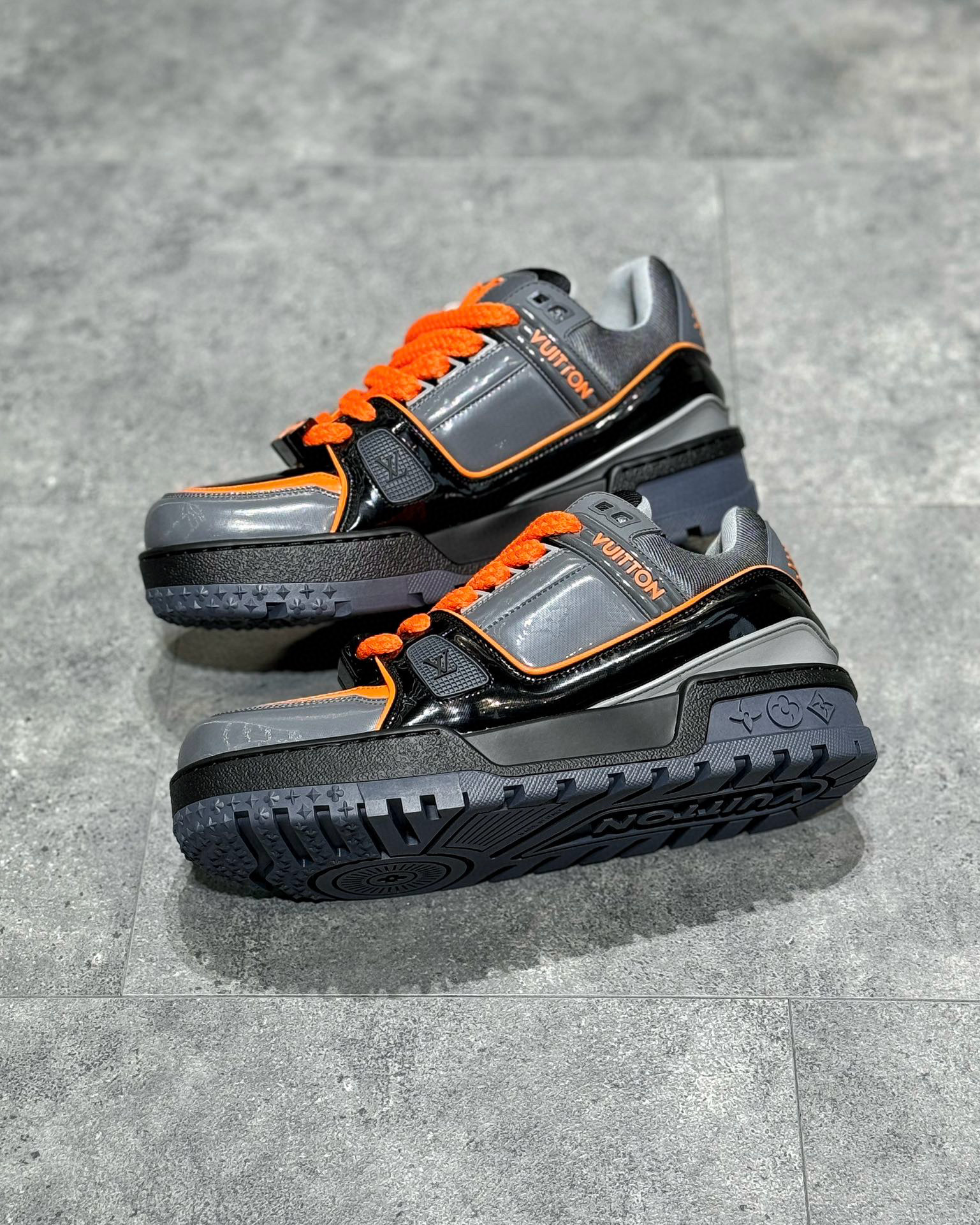 Louis Vuitton Sneaker – LSVT1395