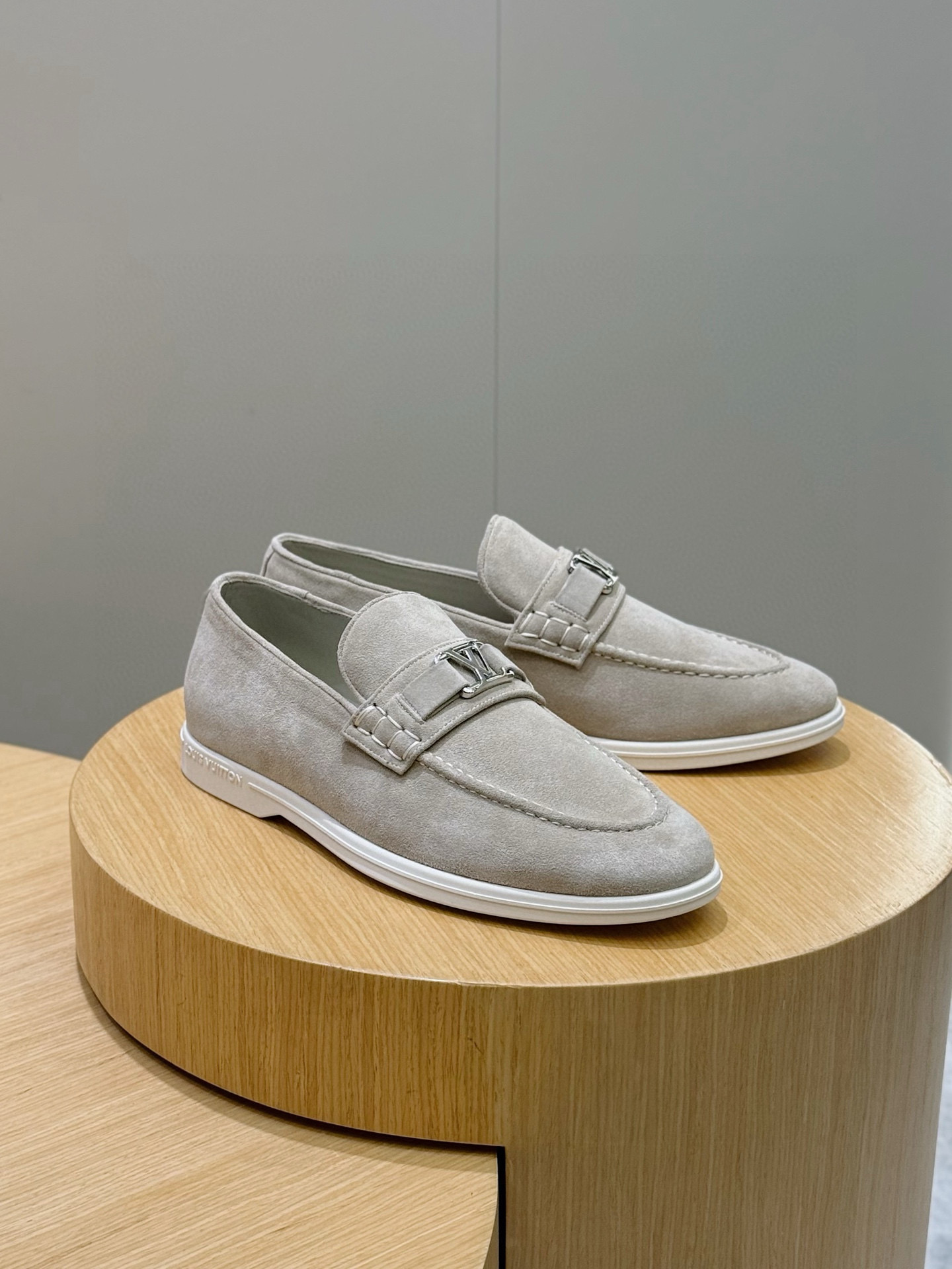 Louis Vuitton Loafer – LSVT1471