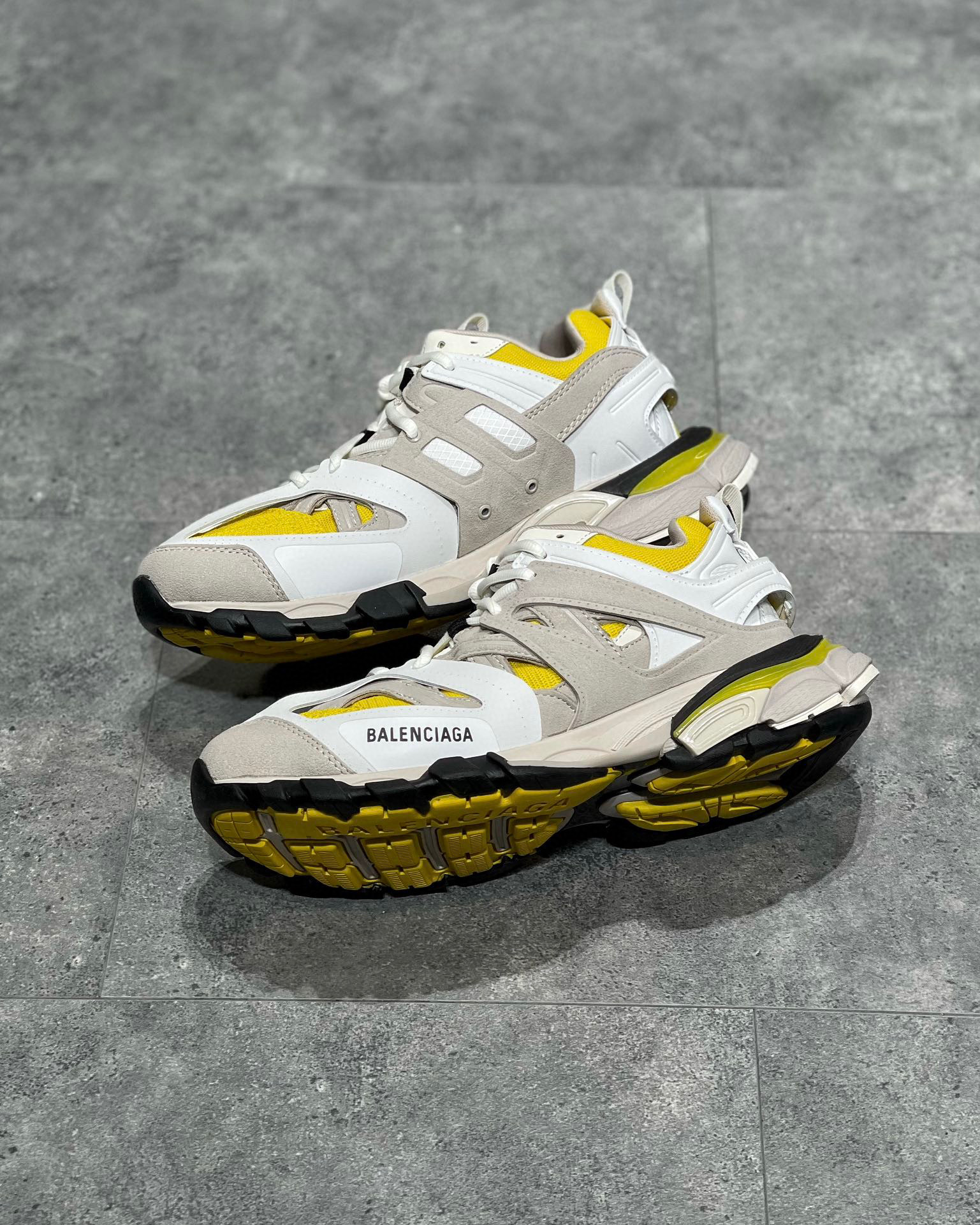Balenciaga Track 3.0 Sneaker – BLNC1174