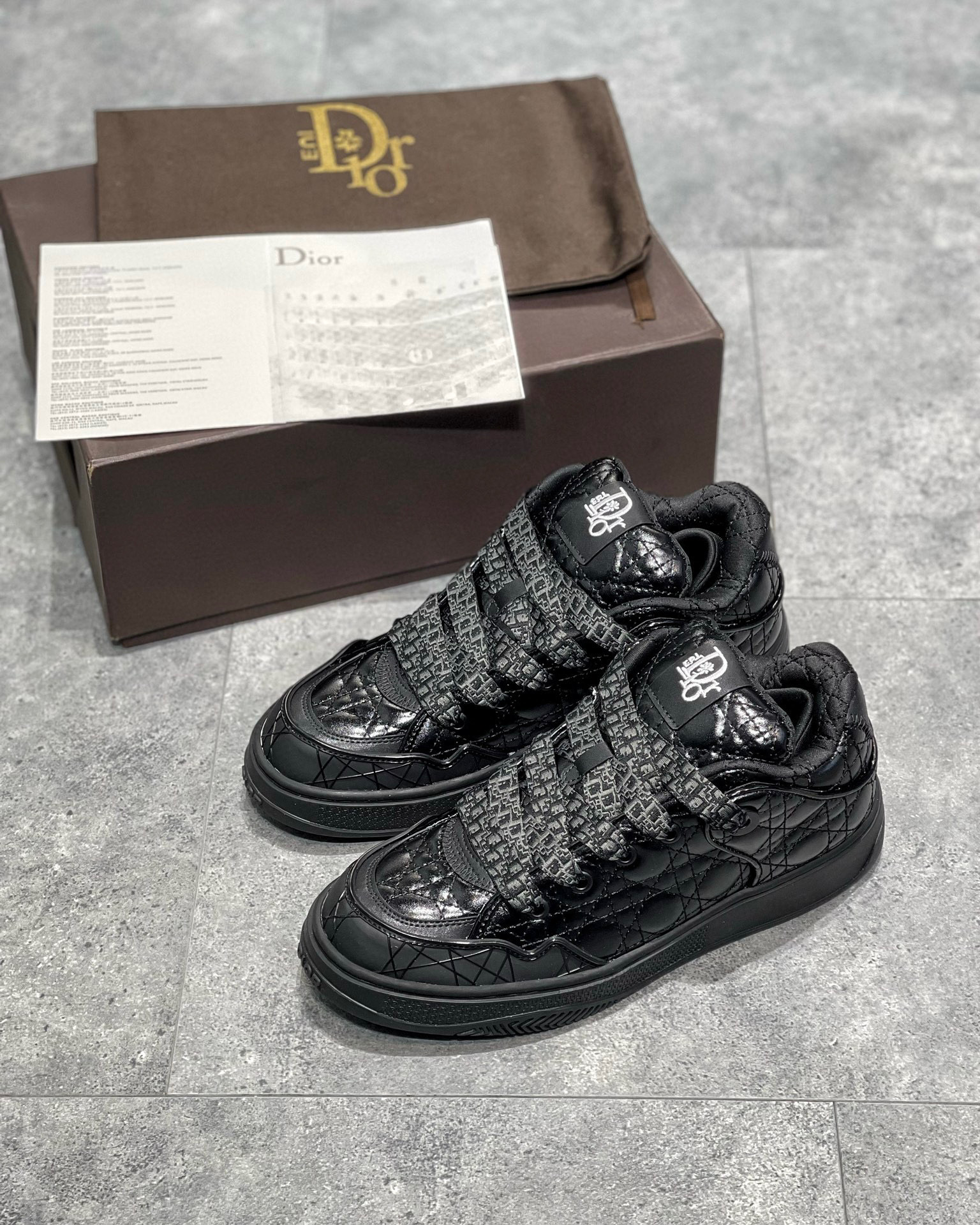 Dior x Erl B9S Sneaker – DIOR1173