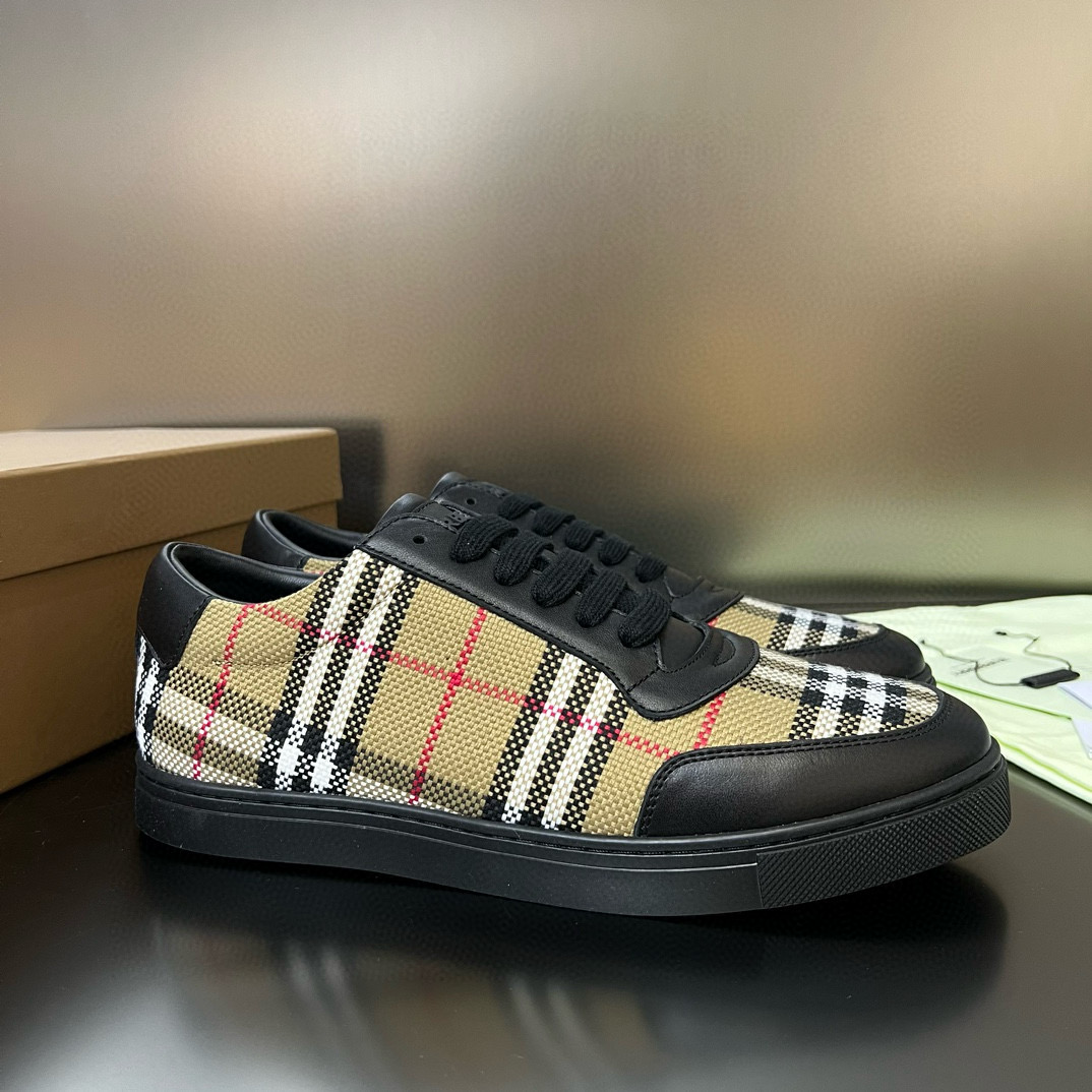 Burberry Sneaker – BBRY1020