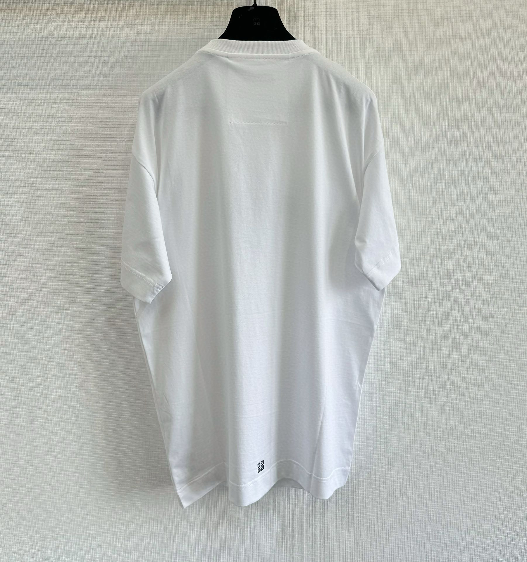 Givenchy T-Shirt – TSHP2903